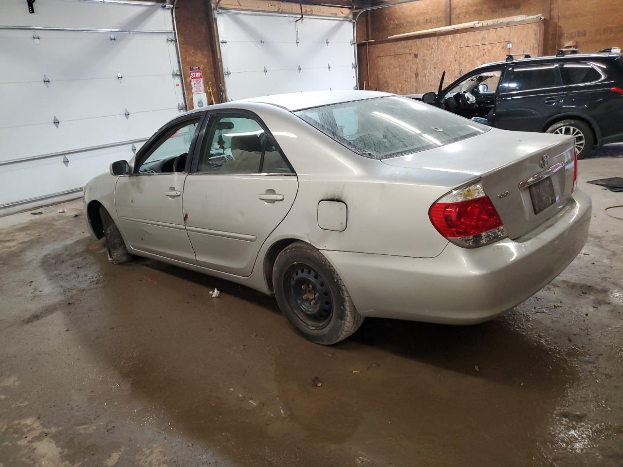 Photo 1 VIN: 4T1BE32K45U521518 - TOYOTA CAMRY 