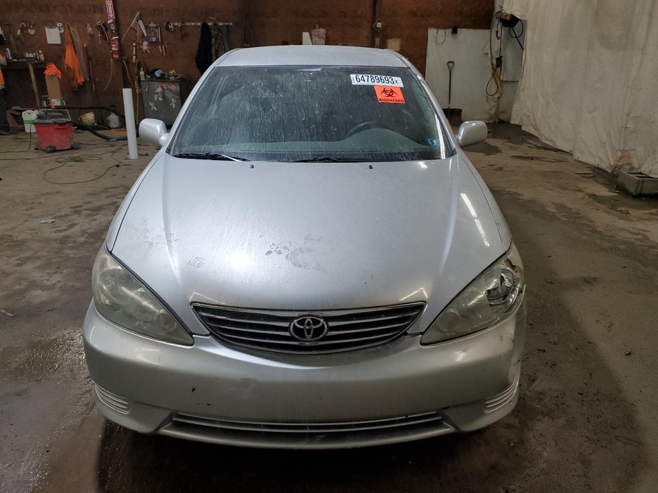 Photo 4 VIN: 4T1BE32K45U521518 - TOYOTA CAMRY 