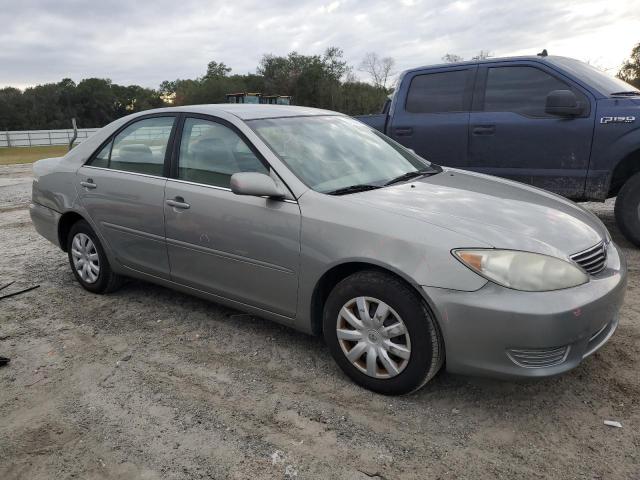 Photo 3 VIN: 4T1BE32K45U533586 - TOYOTA CAMRY 