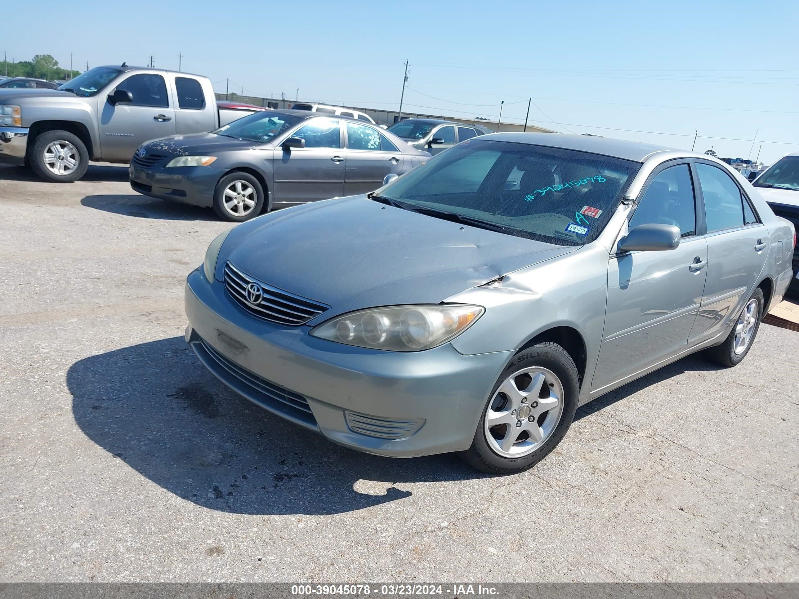 Photo 1 VIN: 4T1BE32K45U568466 - TOYOTA CAMRY 