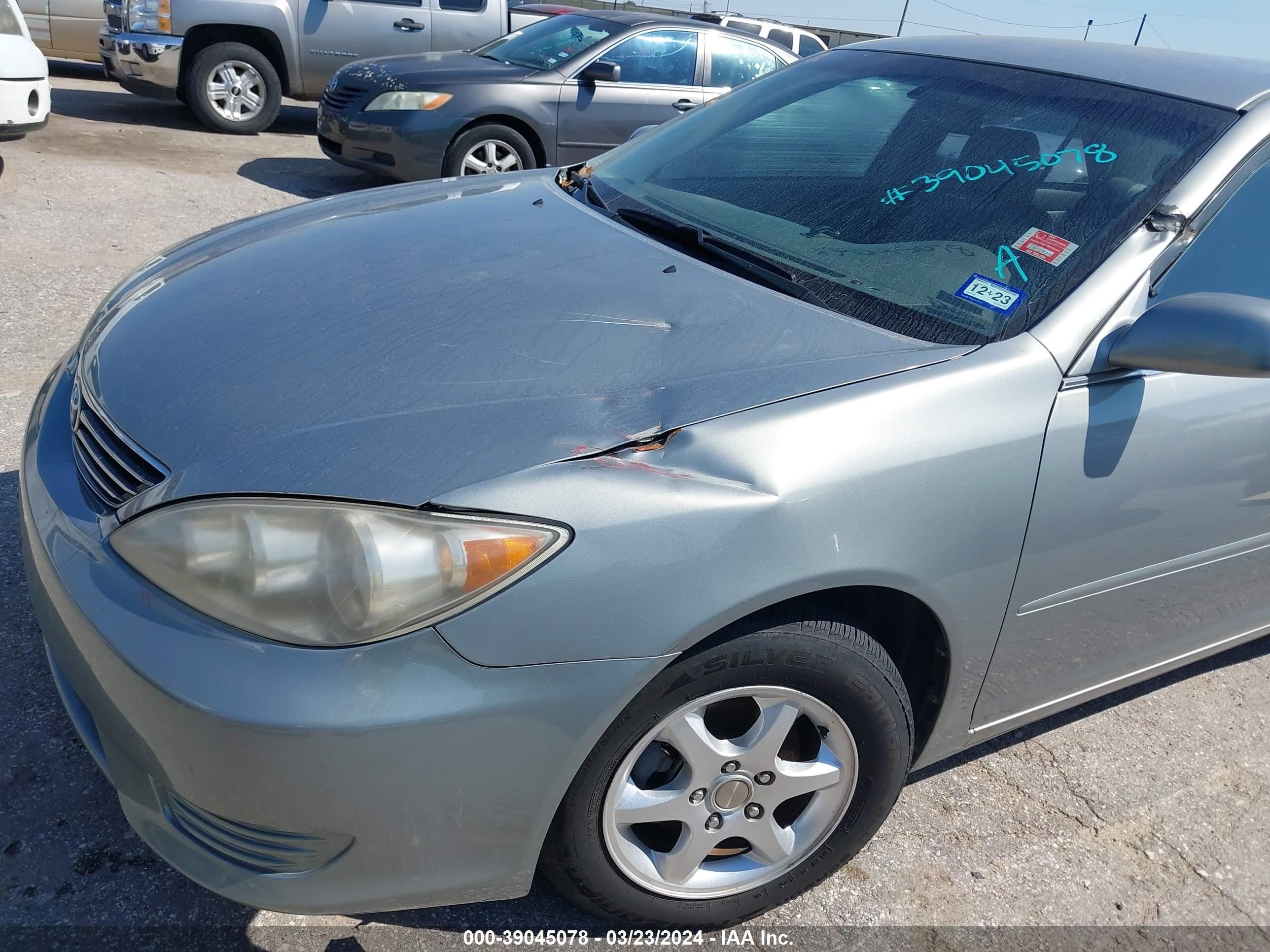 Photo 5 VIN: 4T1BE32K45U568466 - TOYOTA CAMRY 