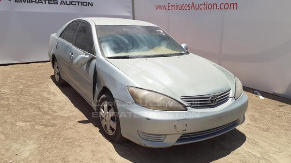 Photo 8 VIN: 4T1BE32K45U572985 - TOYOTA CAMRY 