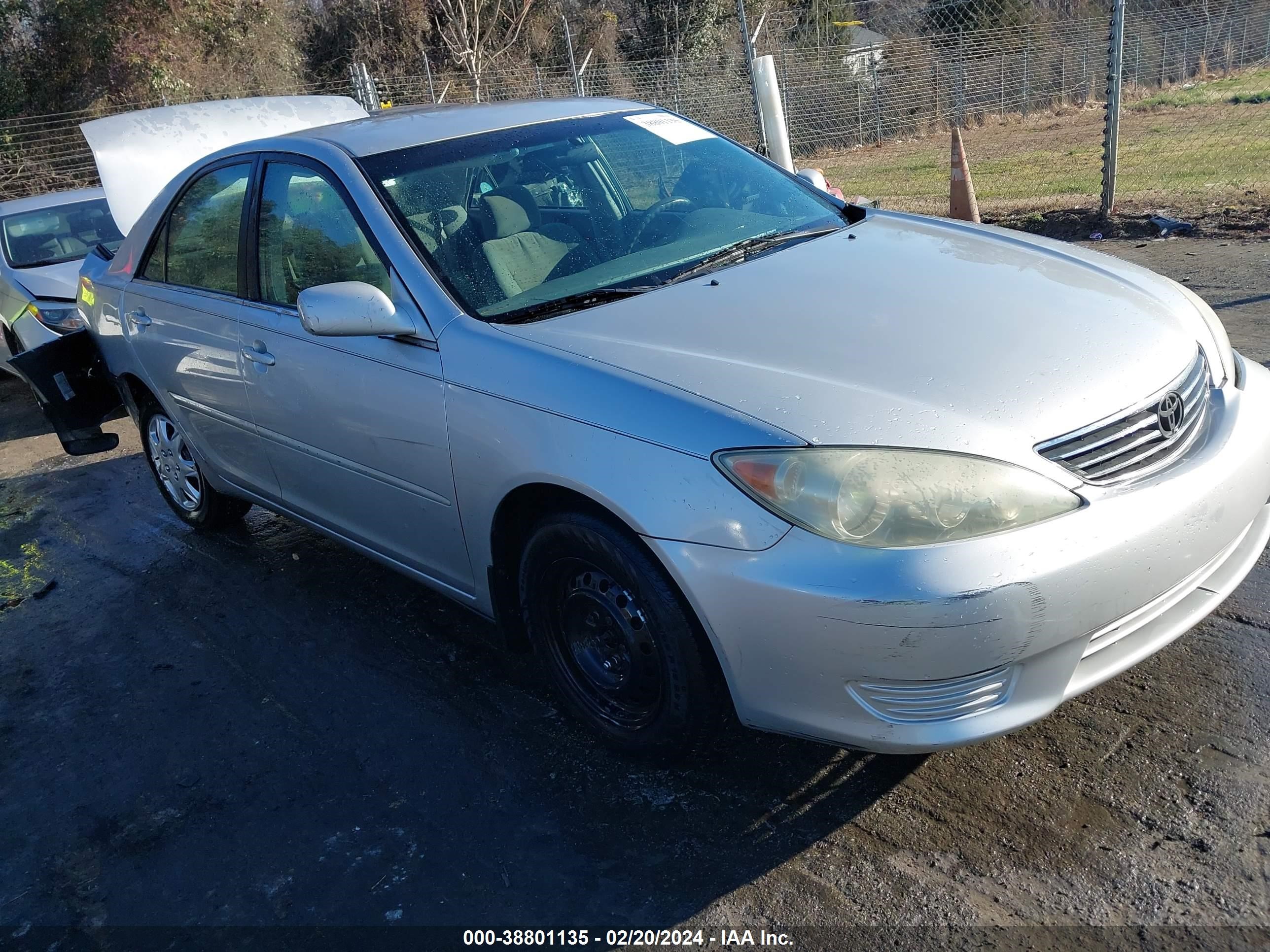 Photo 0 VIN: 4T1BE32K45U582836 - TOYOTA CAMRY 