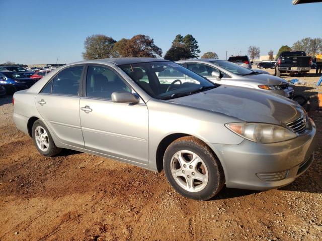 Photo 3 VIN: 4T1BE32K45U588250 - TOYOTA CAMRY 