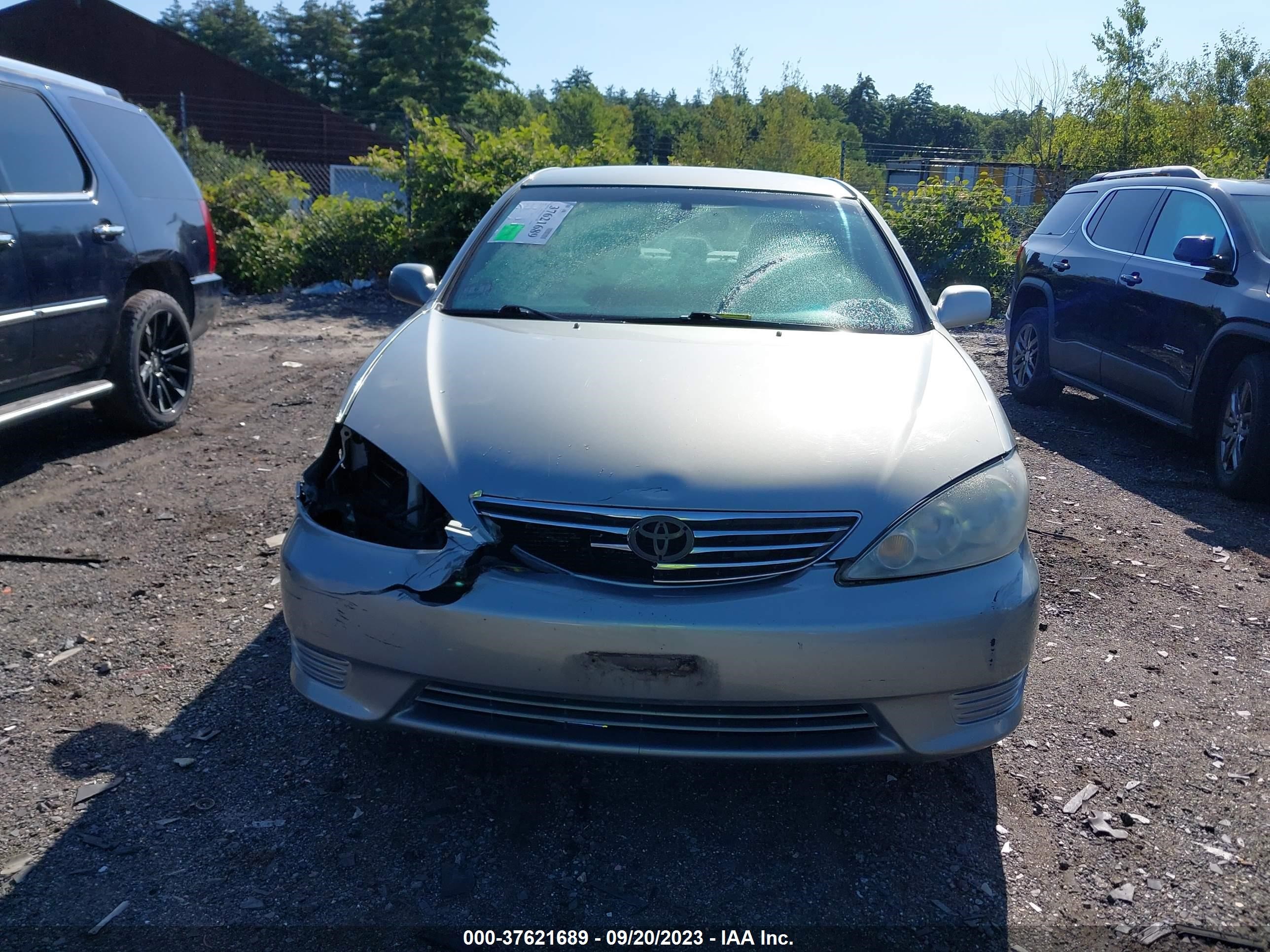 Photo 11 VIN: 4T1BE32K45U594288 - TOYOTA CAMRY 