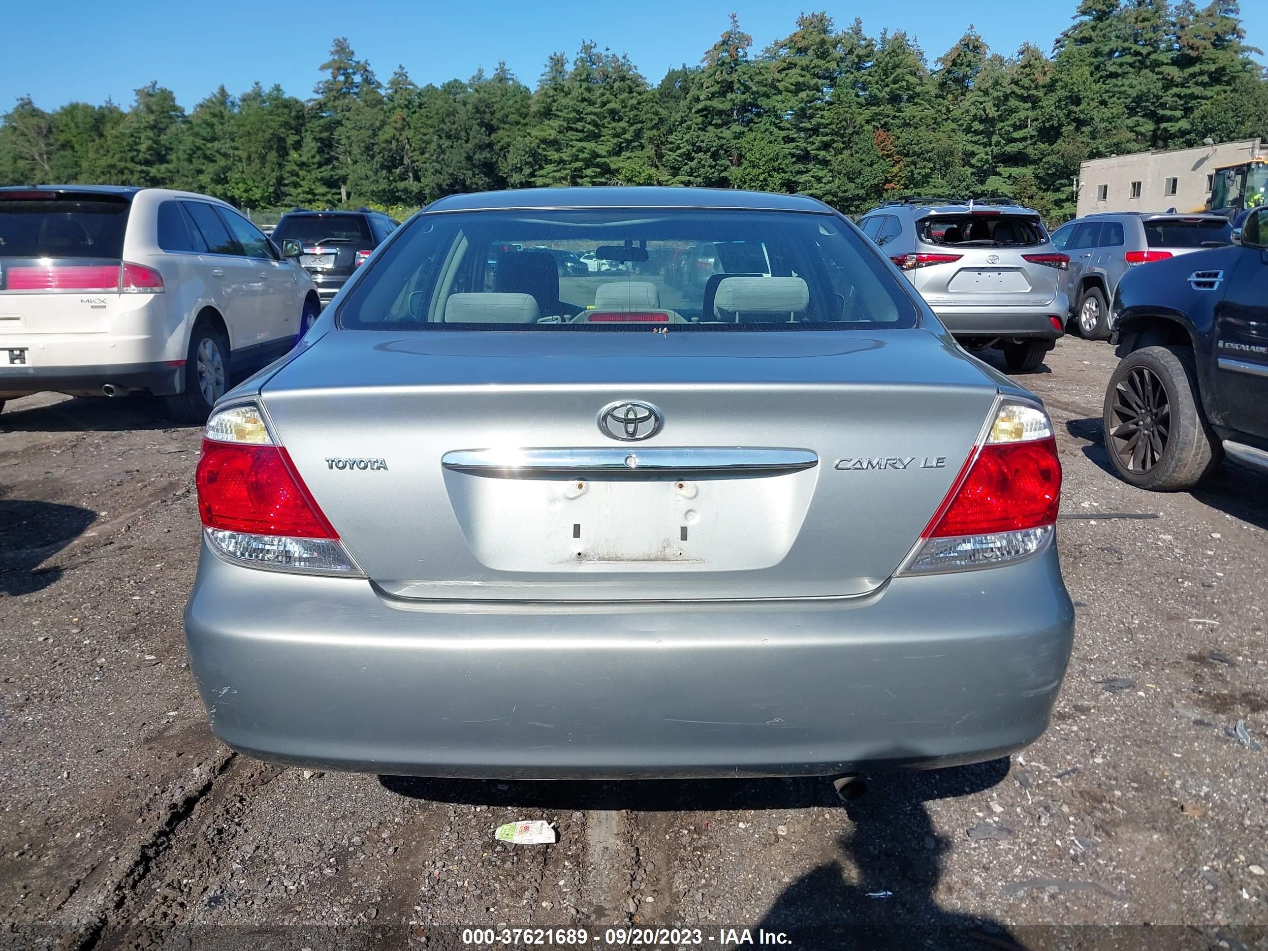 Photo 15 VIN: 4T1BE32K45U594288 - TOYOTA CAMRY 