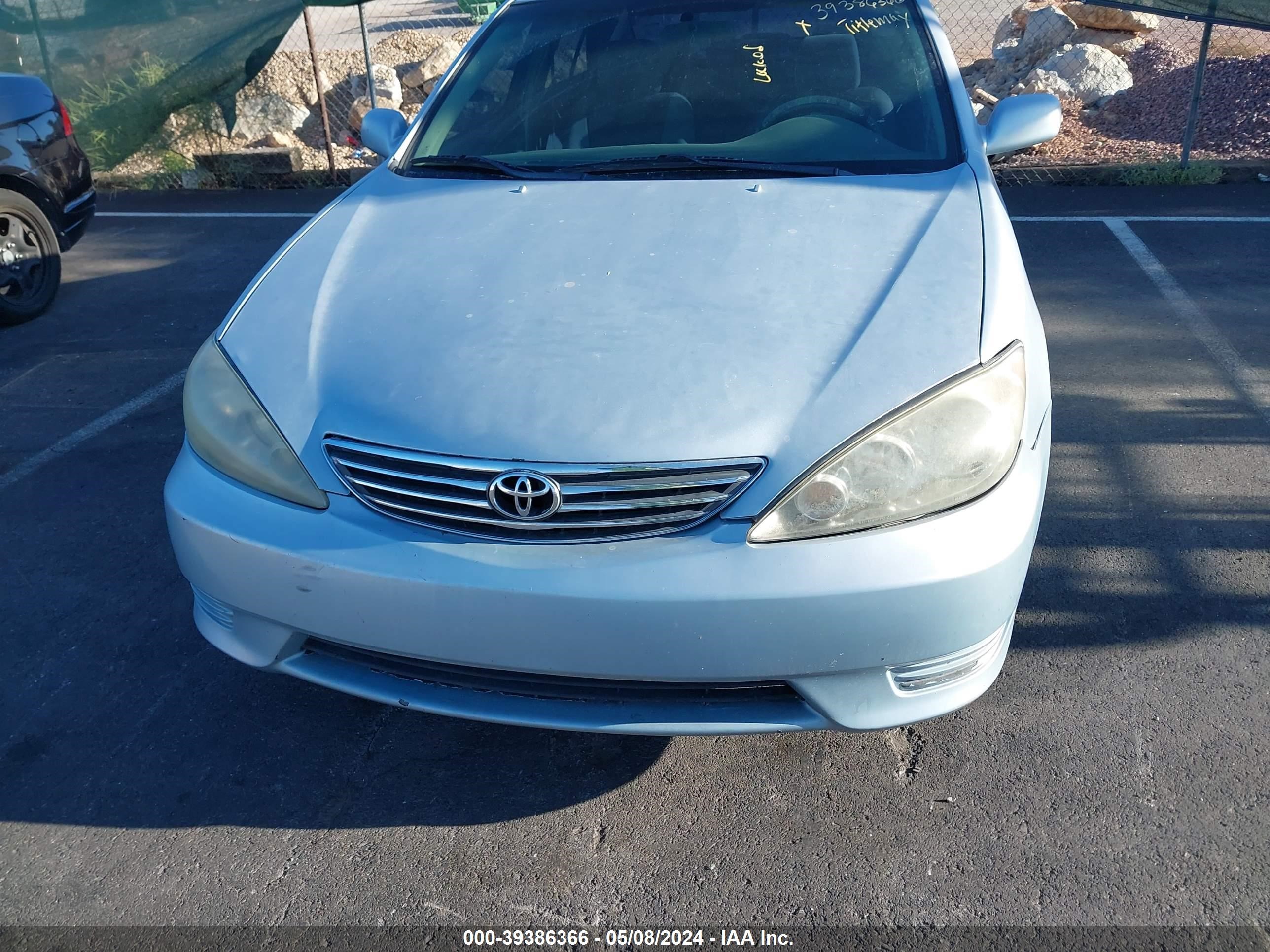 Photo 5 VIN: 4T1BE32K45U618525 - TOYOTA CAMRY 