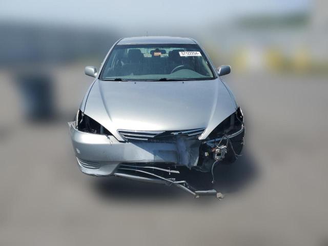 Photo 4 VIN: 4T1BE32K45U985604 - TOYOTA CAMRY 