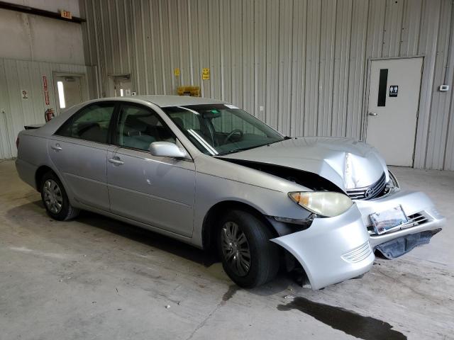 Photo 3 VIN: 4T1BE32K46U122917 - TOYOTA CAMRY LE 