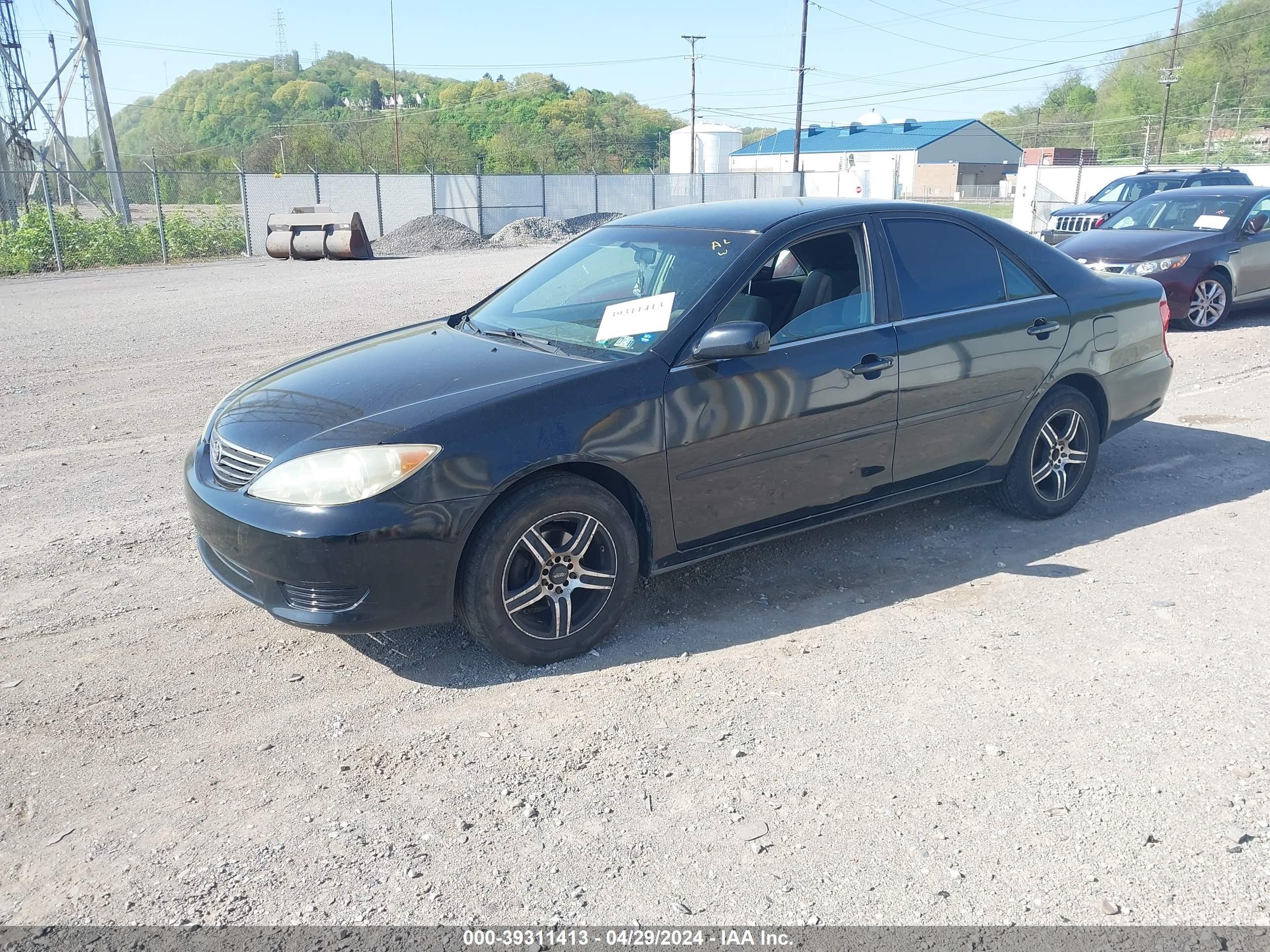 Photo 1 VIN: 4T1BE32K46U140057 - TOYOTA CAMRY 