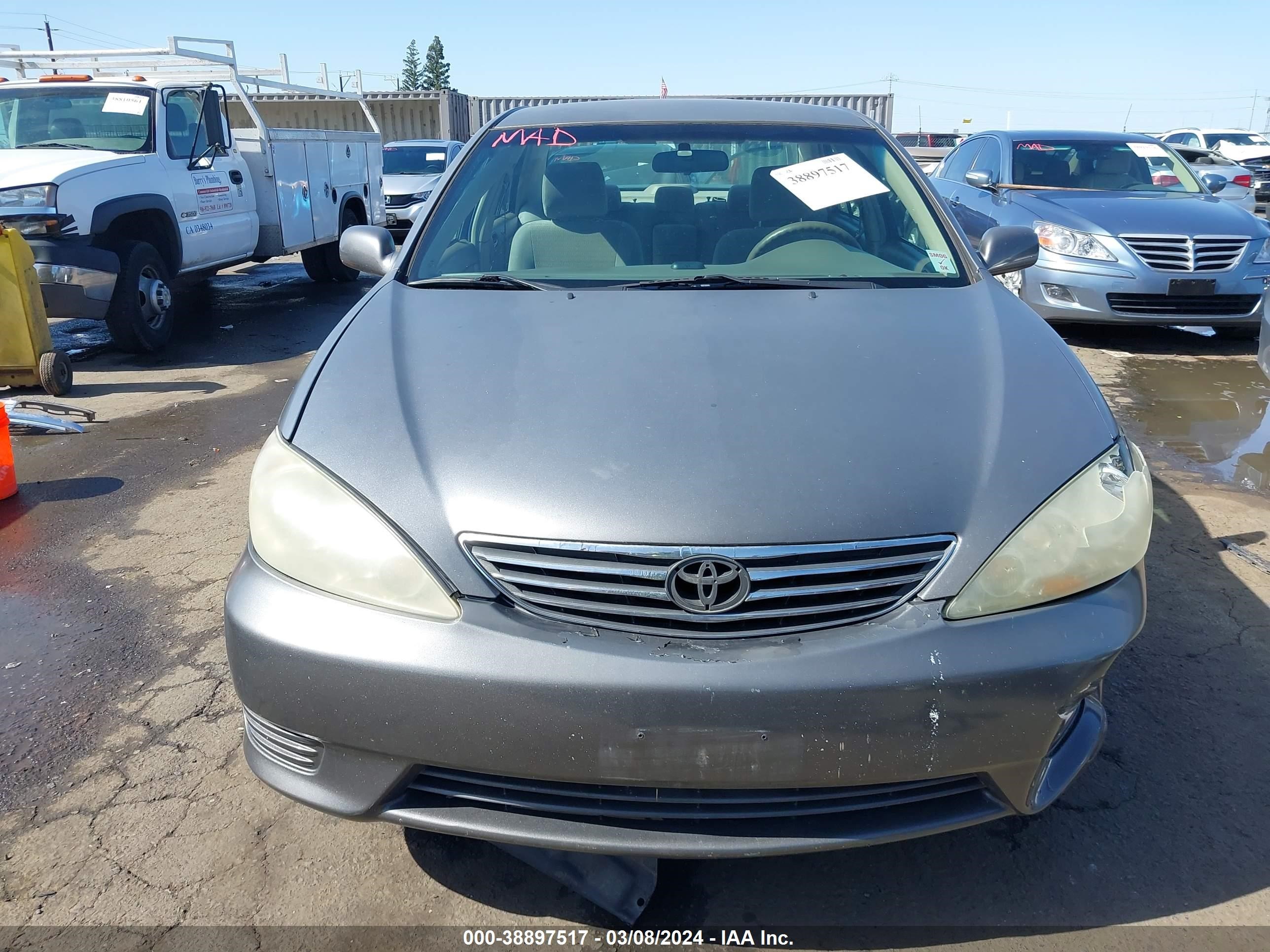 Photo 11 VIN: 4T1BE32K46U650165 - TOYOTA CAMRY 