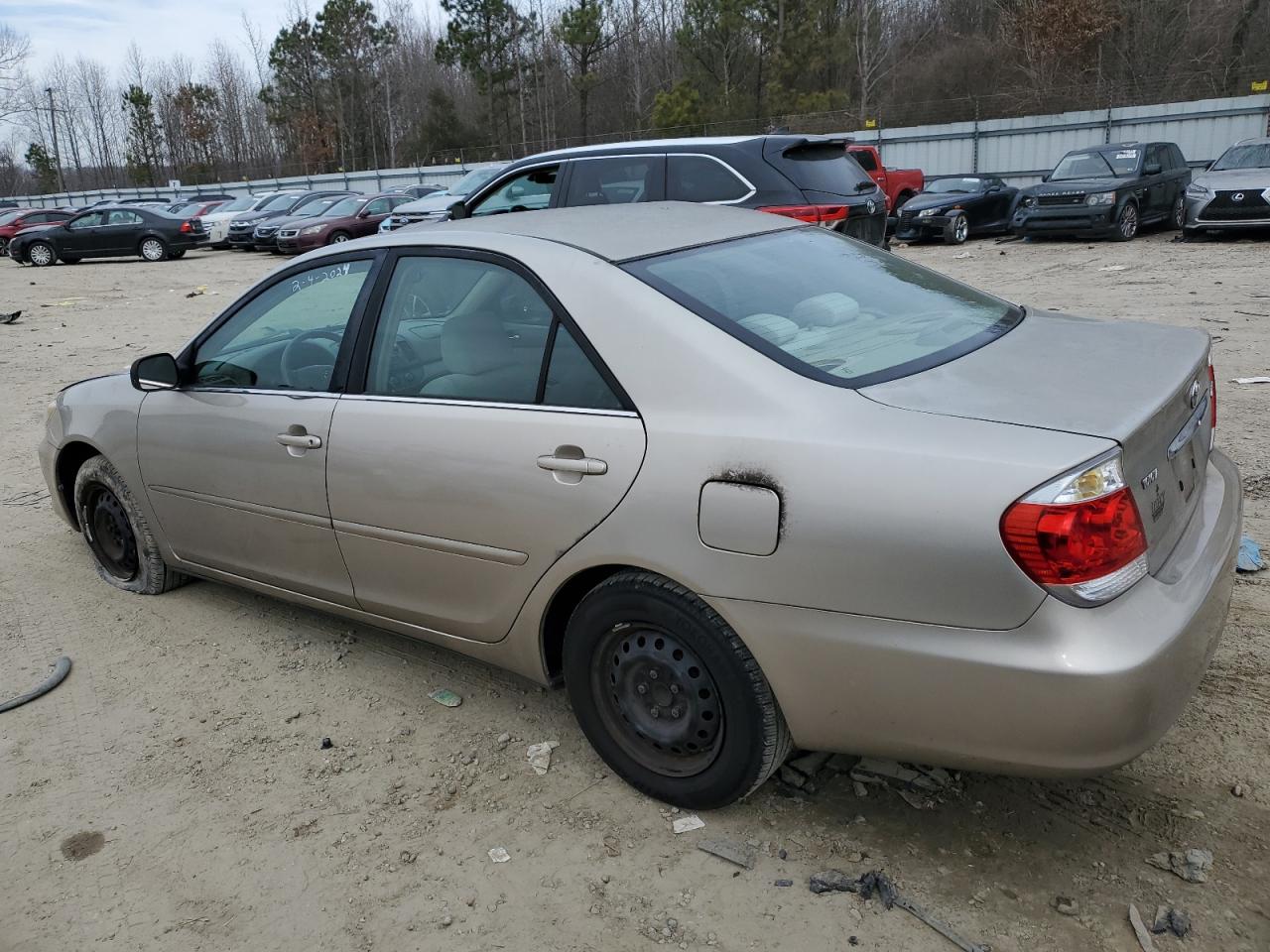 Photo 1 VIN: 4T1BE32K46U658217 - TOYOTA CAMRY 