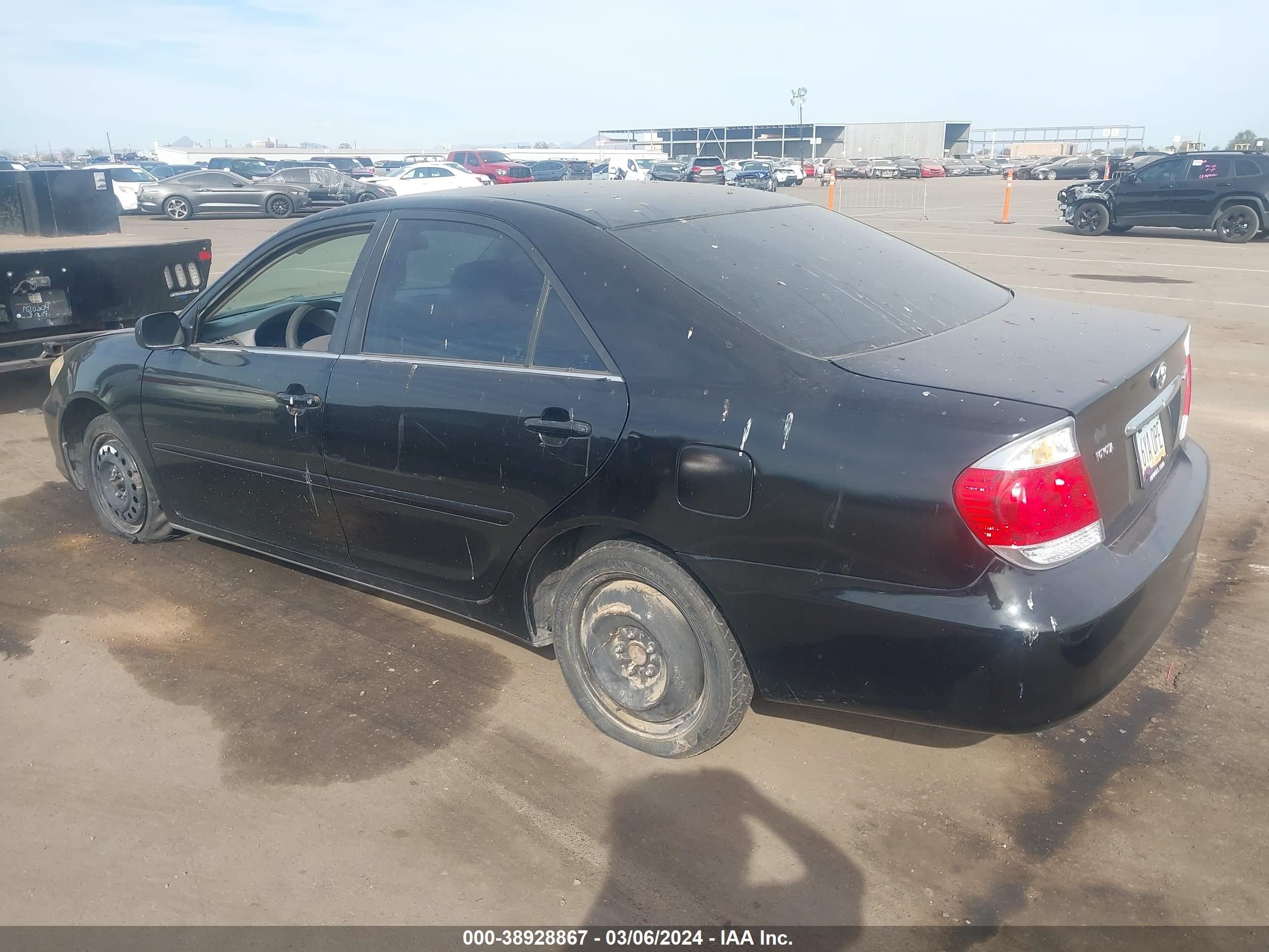 Photo 2 VIN: 4T1BE32K46U693274 - TOYOTA CAMRY 