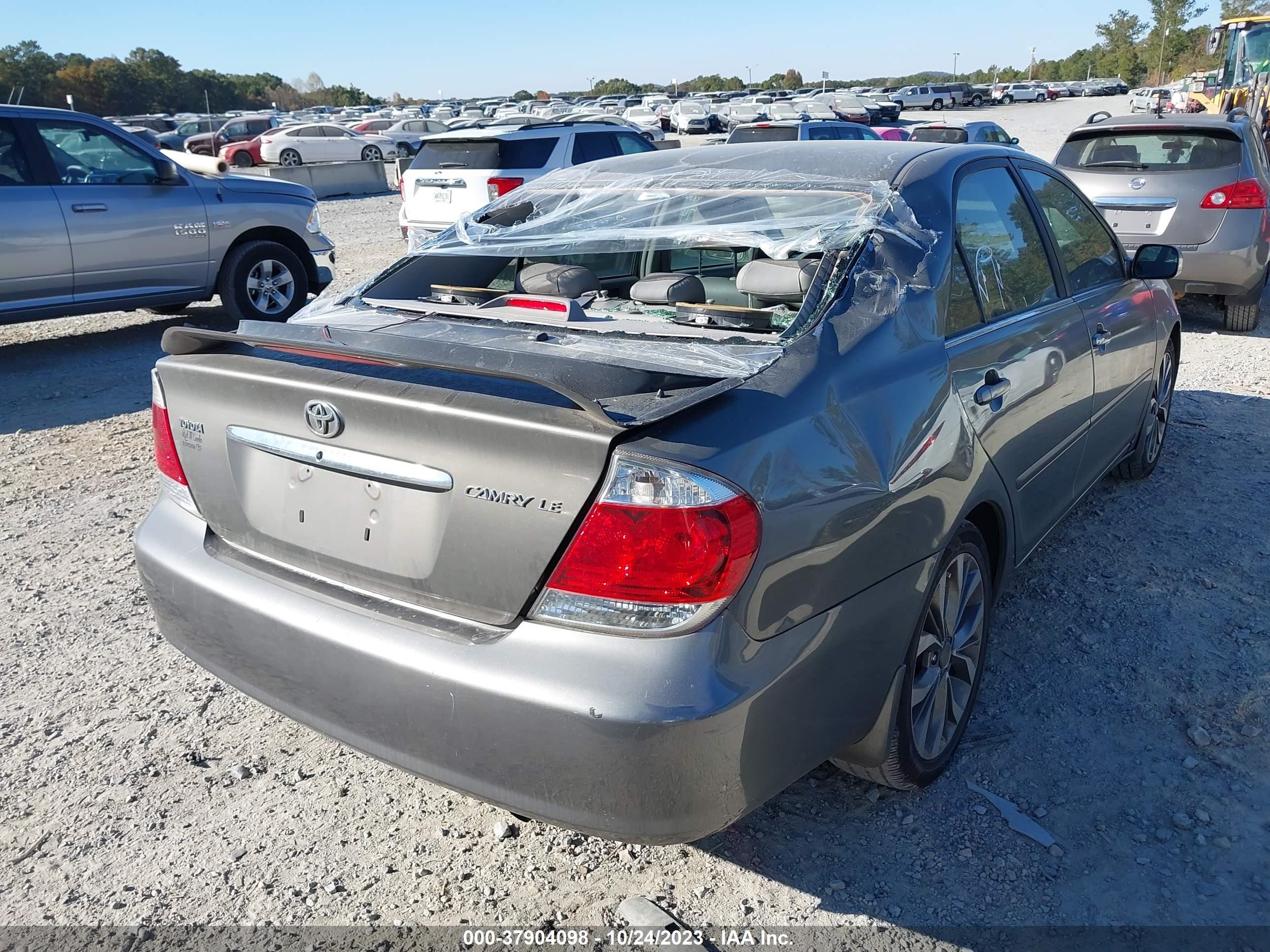 Photo 5 VIN: 4T1BE32K46U733174 - TOYOTA CAMRY 