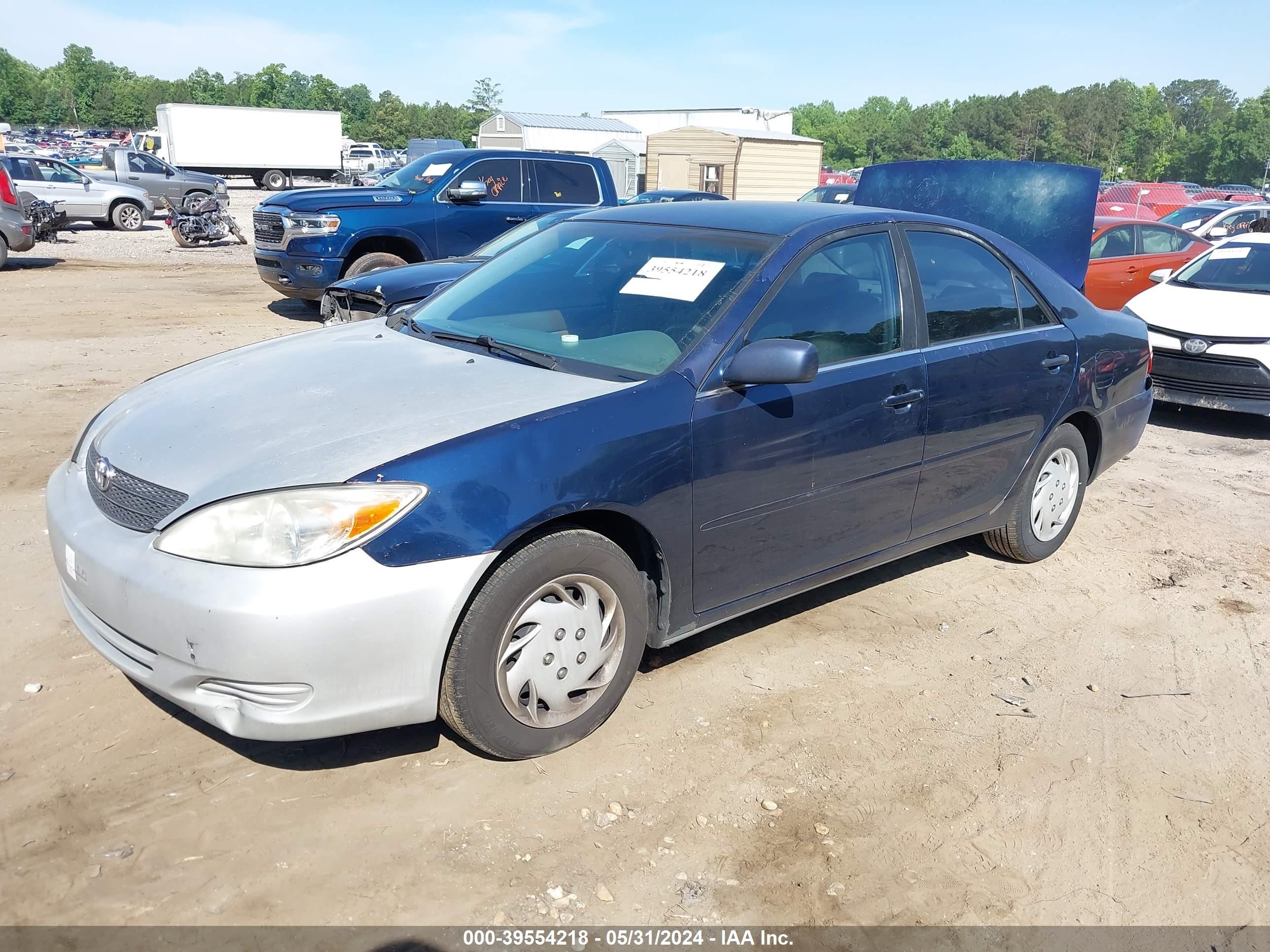 Photo 1 VIN: 4T1BE32K52U571033 - TOYOTA CAMRY 