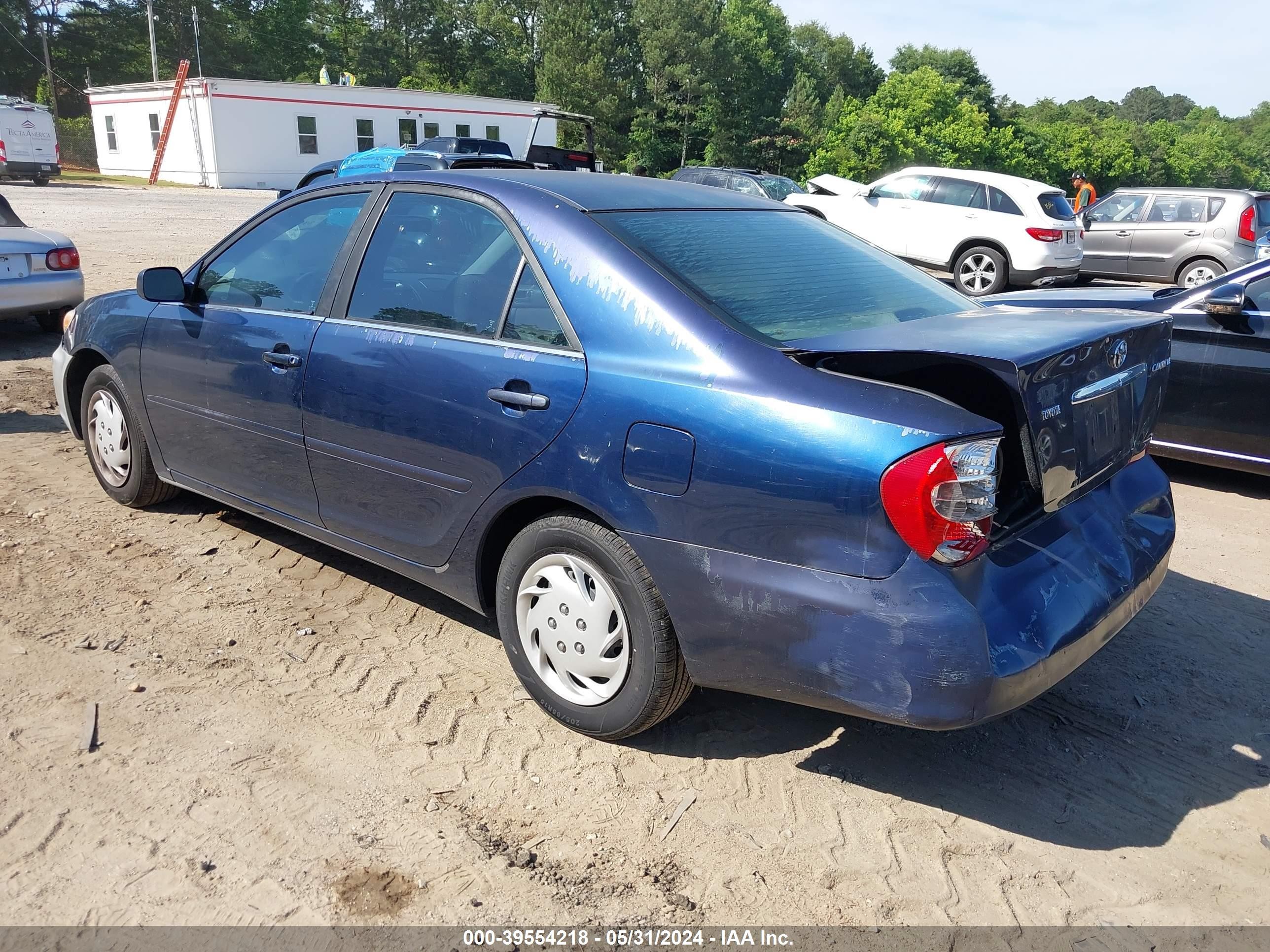 Photo 2 VIN: 4T1BE32K52U571033 - TOYOTA CAMRY 