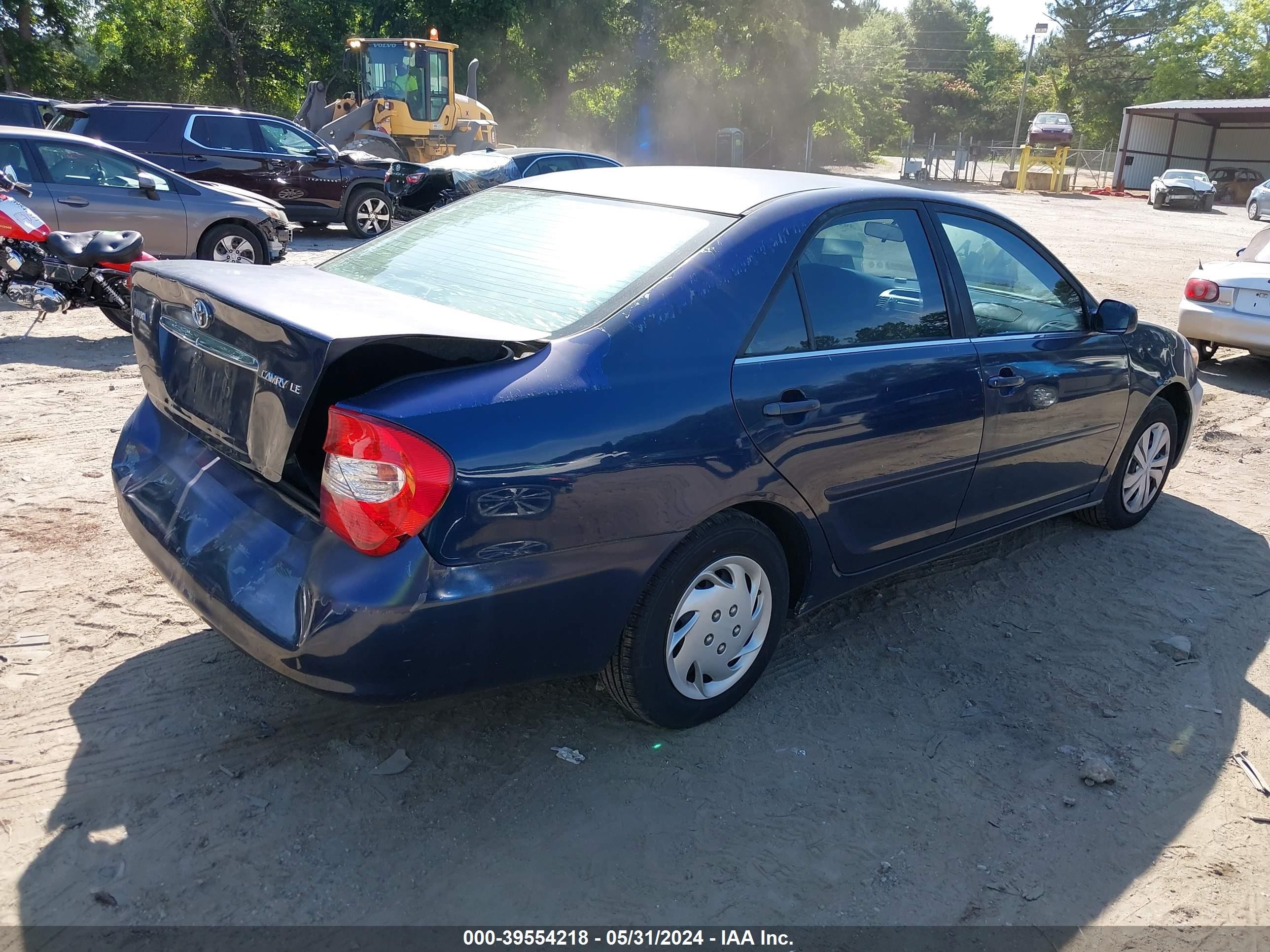 Photo 3 VIN: 4T1BE32K52U571033 - TOYOTA CAMRY 