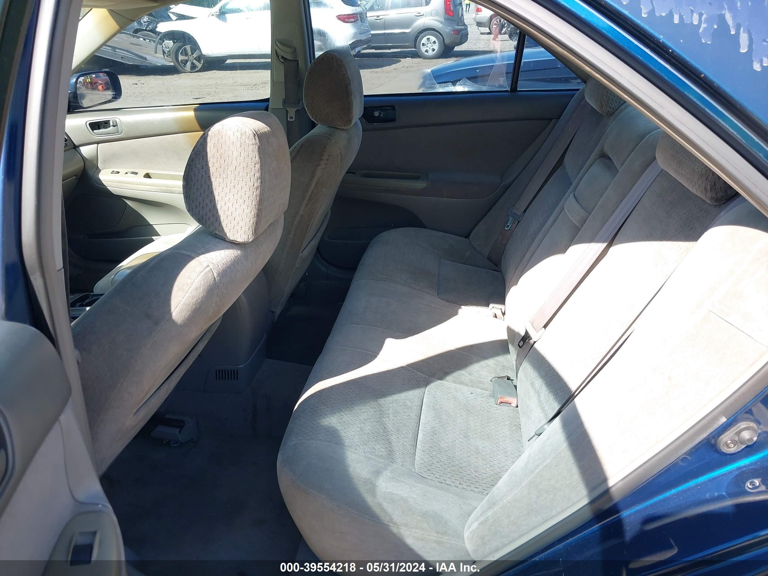 Photo 7 VIN: 4T1BE32K52U571033 - TOYOTA CAMRY 