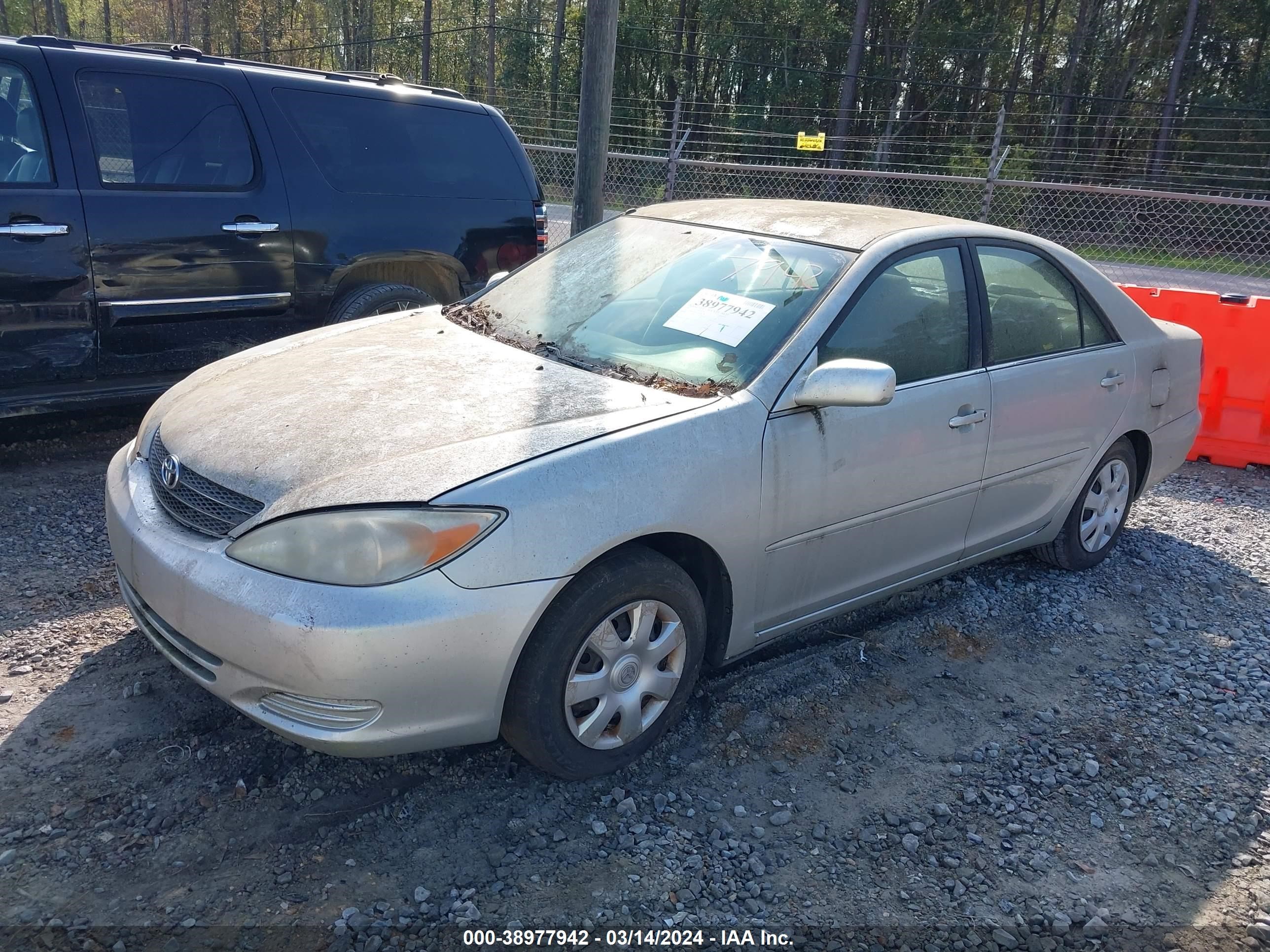 Photo 1 VIN: 4T1BE32K52U603818 - TOYOTA CAMRY 