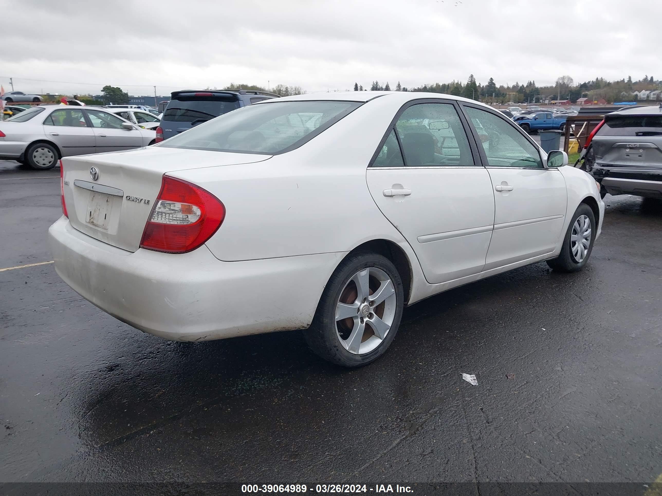 Photo 3 VIN: 4T1BE32K53U140841 - TOYOTA CAMRY 