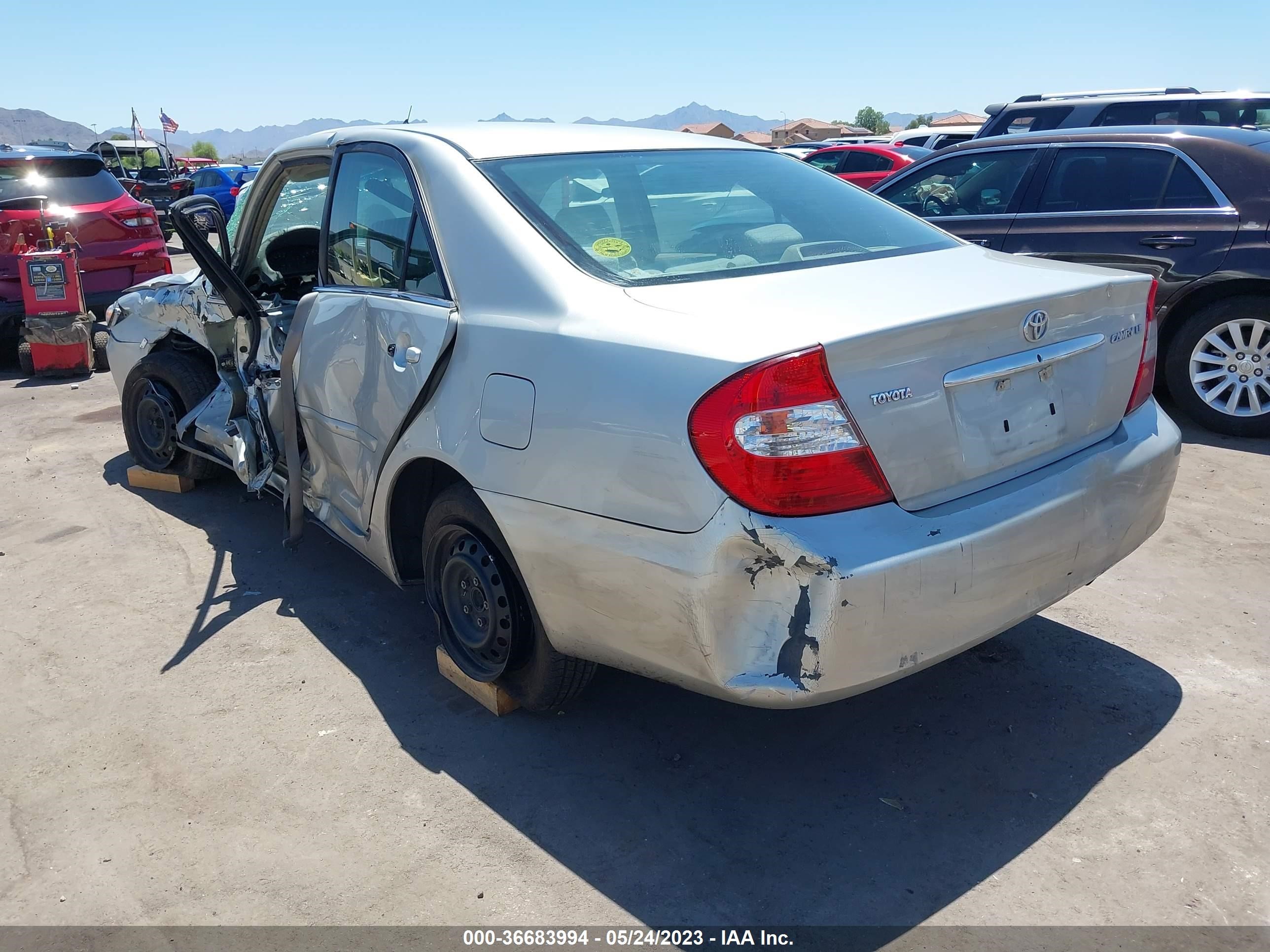 Photo 2 VIN: 4T1BE32K53U148096 - TOYOTA CAMRY 