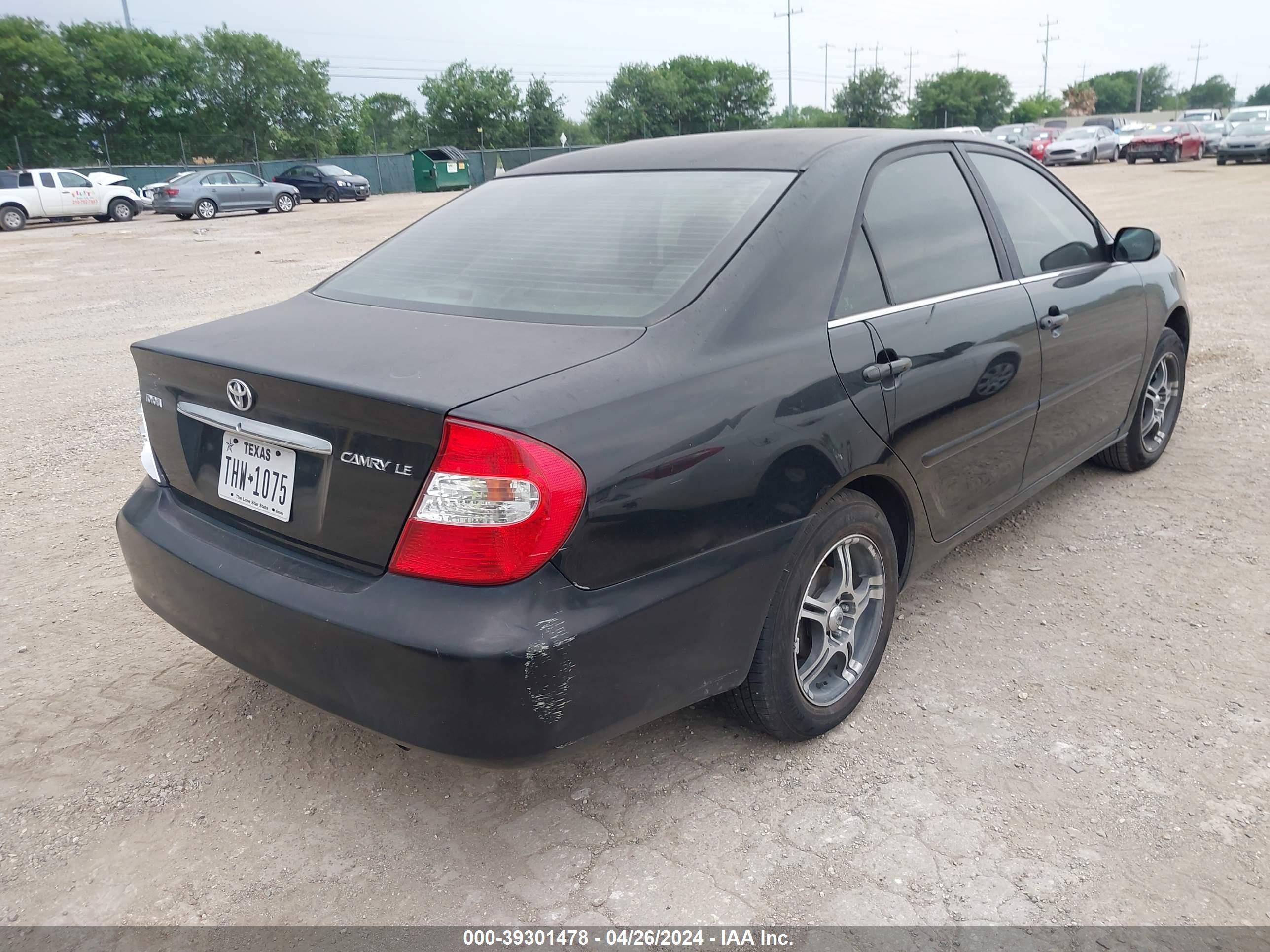 Photo 3 VIN: 4T1BE32K53U153380 - TOYOTA CAMRY 