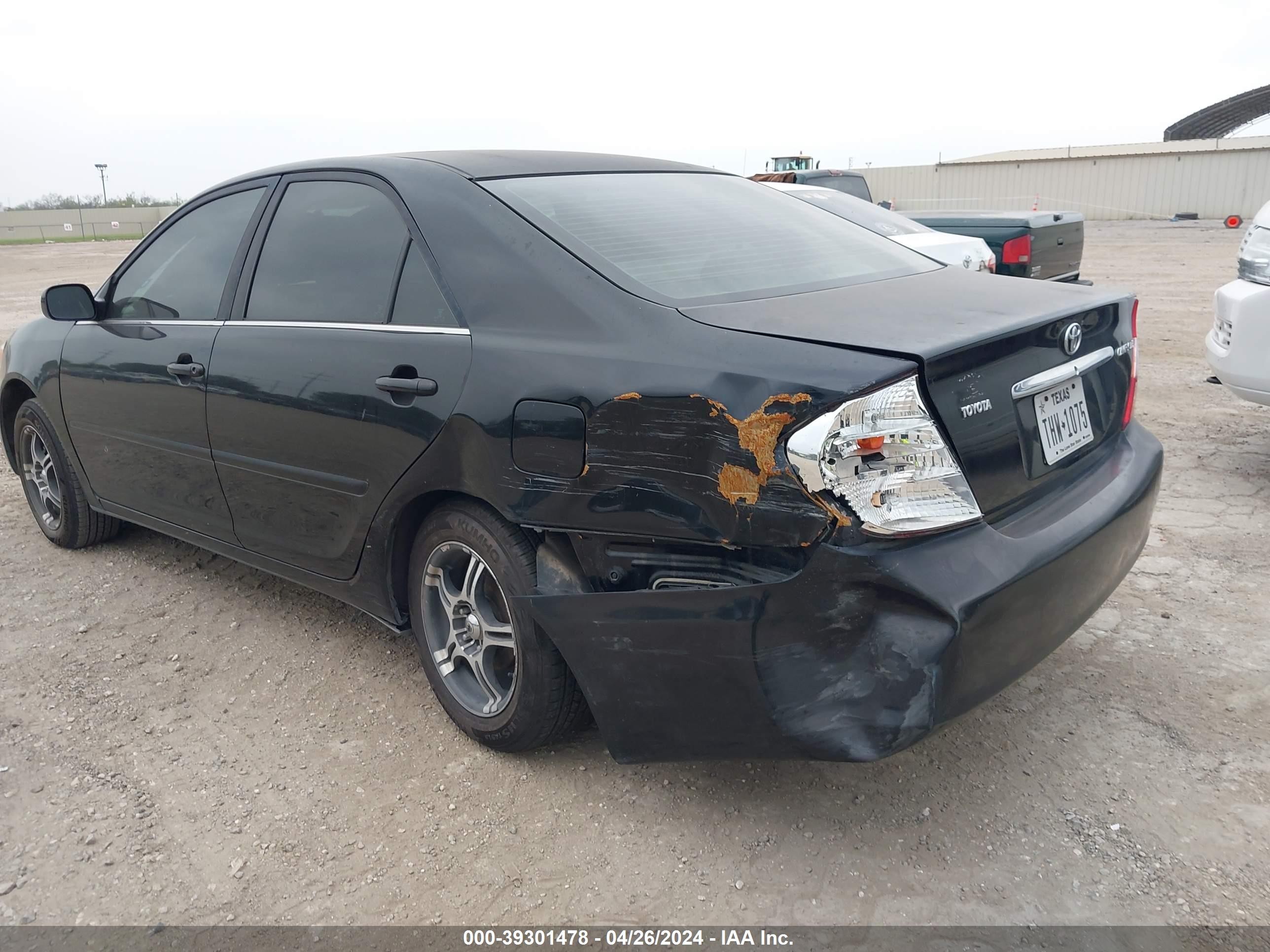 Photo 5 VIN: 4T1BE32K53U153380 - TOYOTA CAMRY 