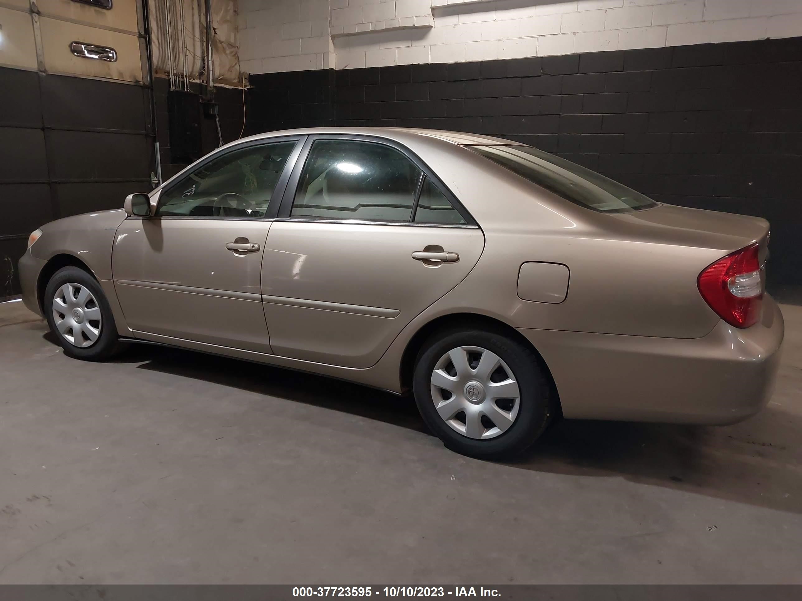 Photo 2 VIN: 4T1BE32K53U171541 - TOYOTA CAMRY 