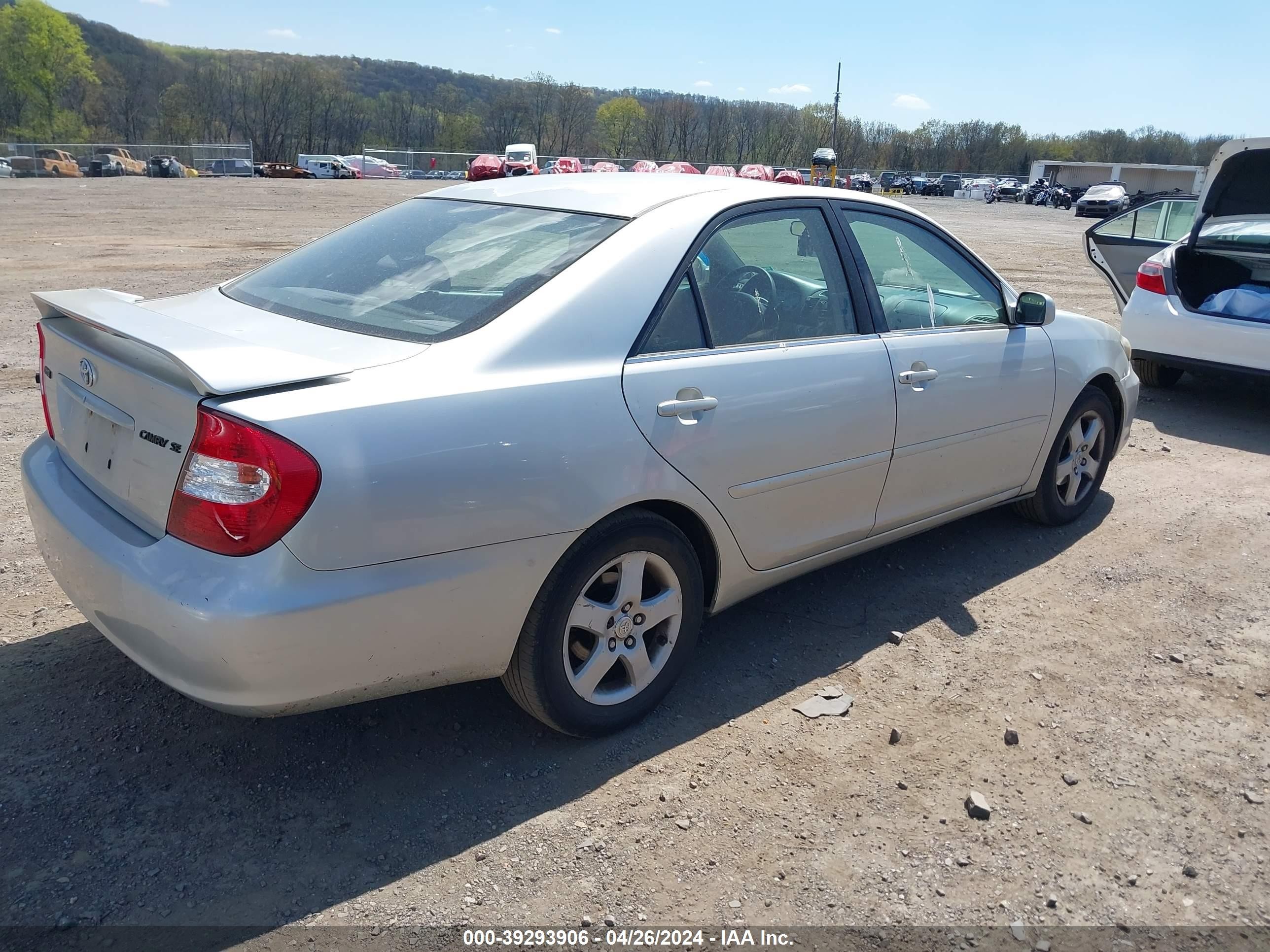 Photo 3 VIN: 4T1BE32K53U723622 - TOYOTA CAMRY 