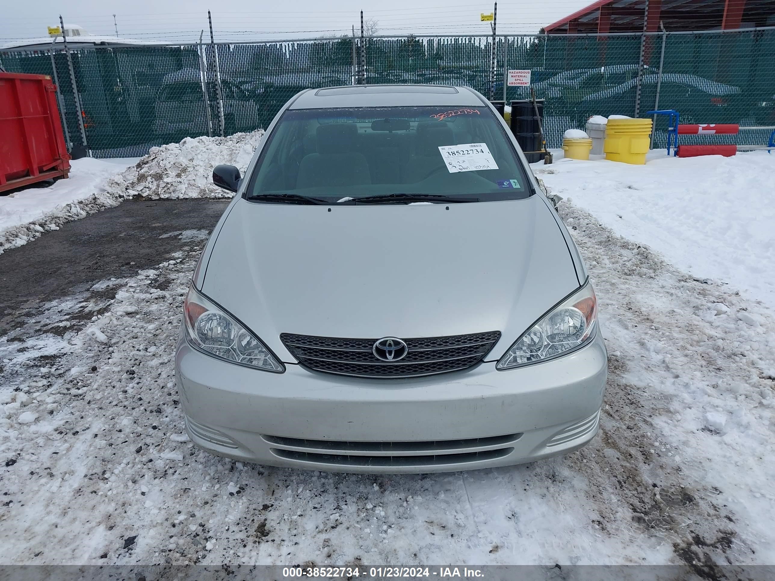 Photo 11 VIN: 4T1BE32K53U784761 - TOYOTA CAMRY 