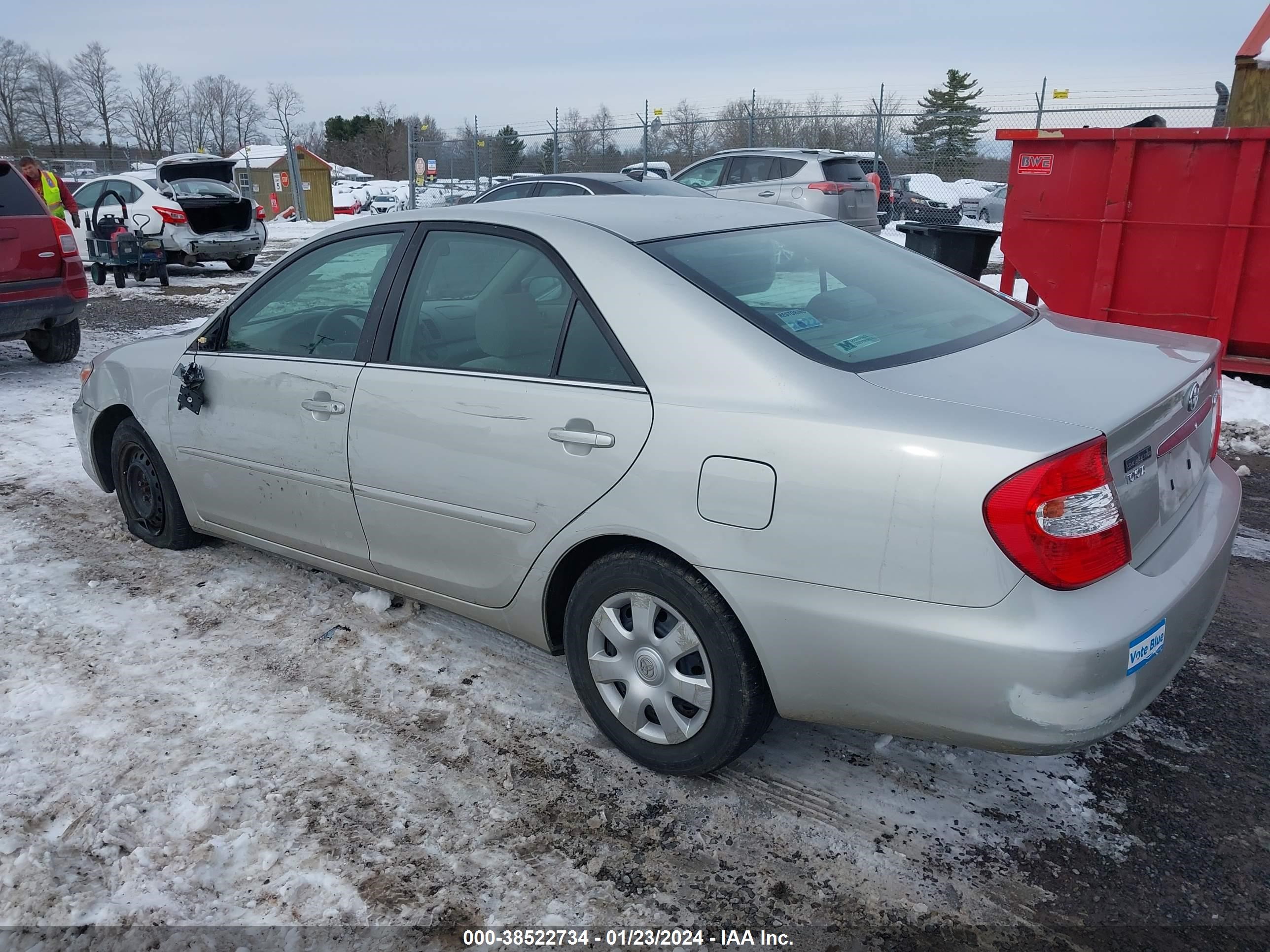 Photo 2 VIN: 4T1BE32K53U784761 - TOYOTA CAMRY 