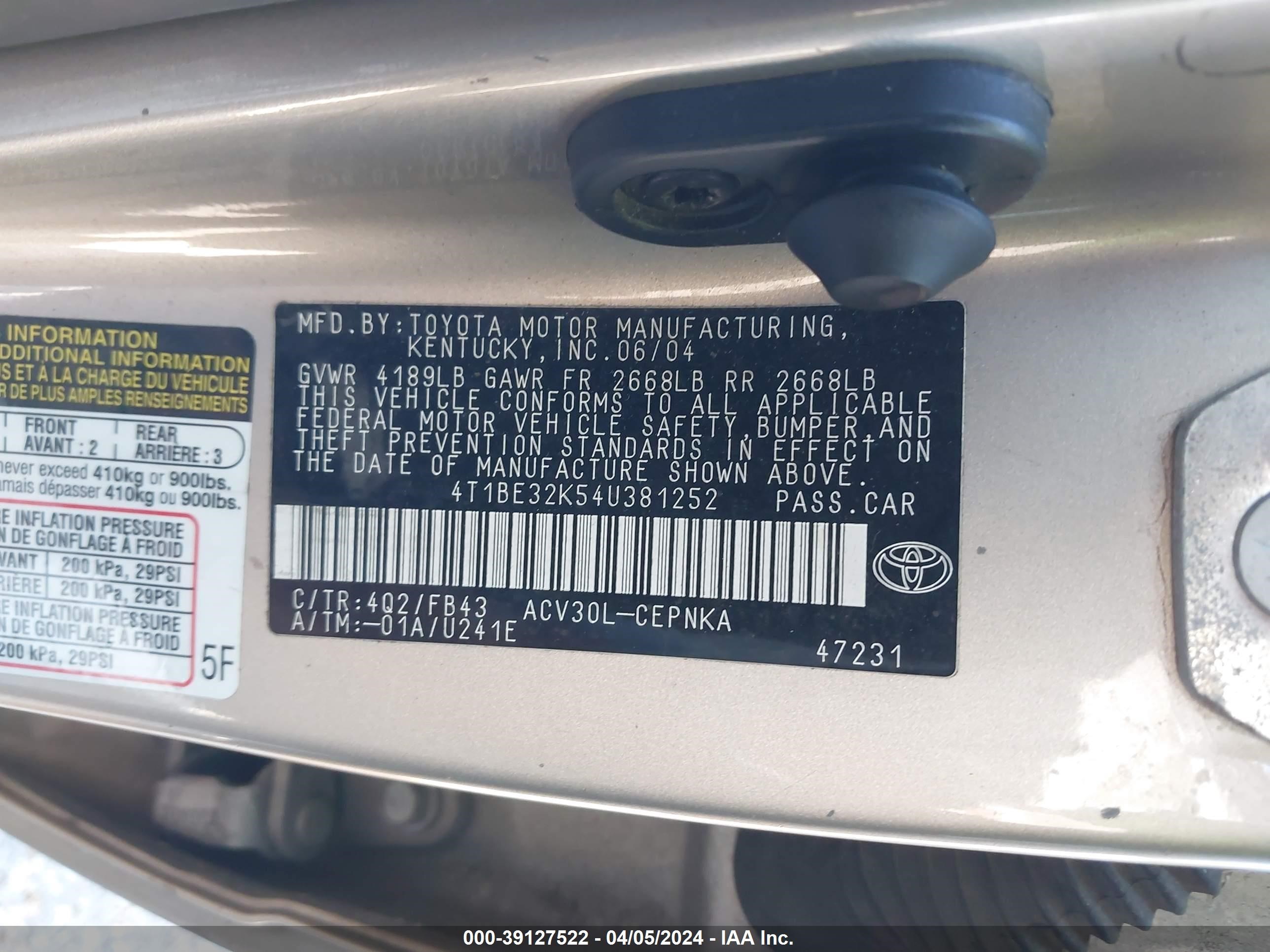 Photo 8 VIN: 4T1BE32K54U381252 - TOYOTA CAMRY 