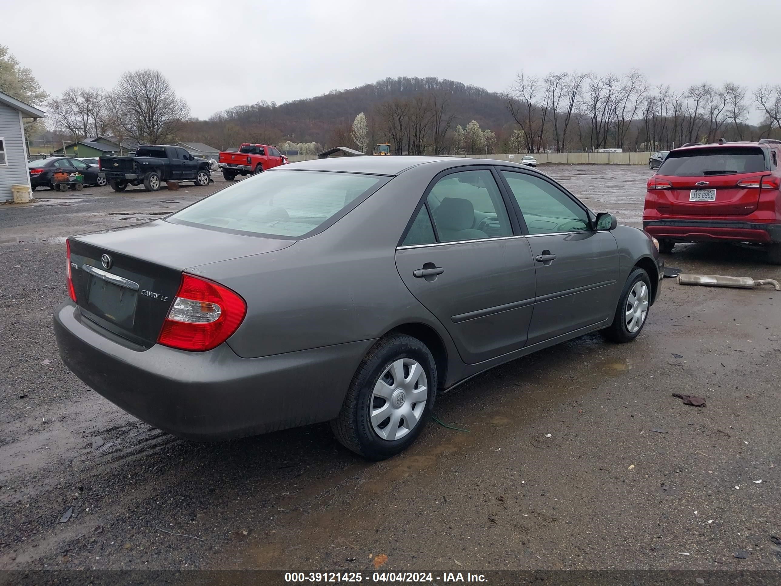 Photo 3 VIN: 4T1BE32K54U827755 - TOYOTA CAMRY 