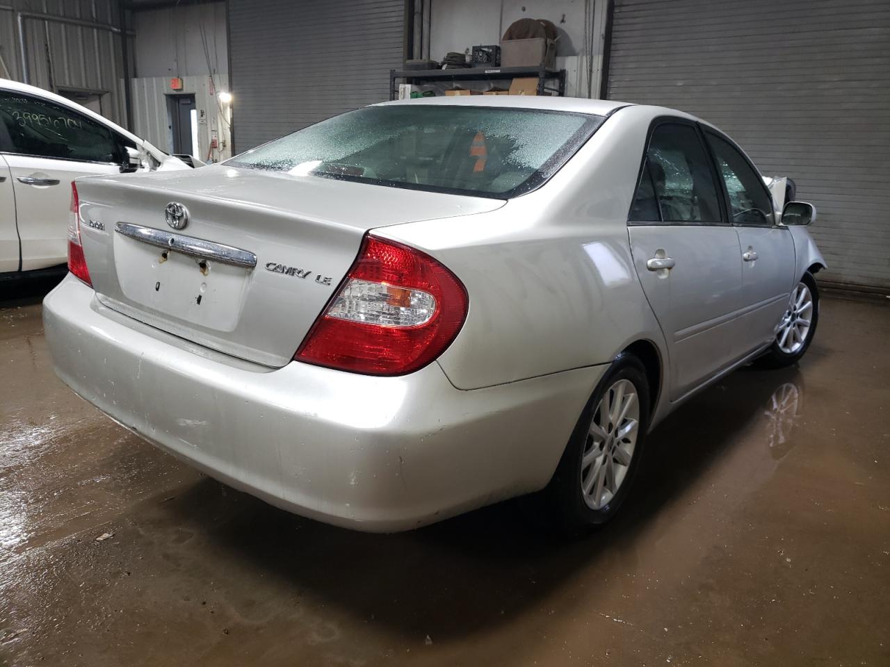 Photo 2 VIN: 4T1BE32K54U871383 - TOYOTA CAMRY 