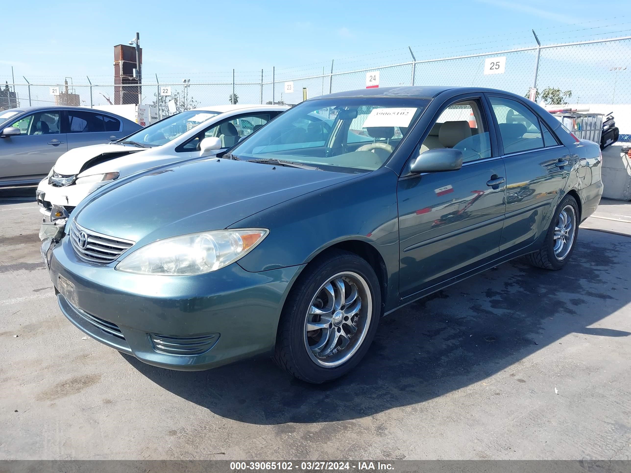 Photo 1 VIN: 4T1BE32K55U014501 - TOYOTA CAMRY 