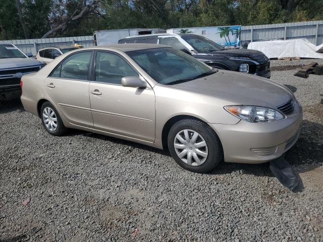 Photo 3 VIN: 4T1BE32K55U071720 - TOYOTA CAMRY LE 