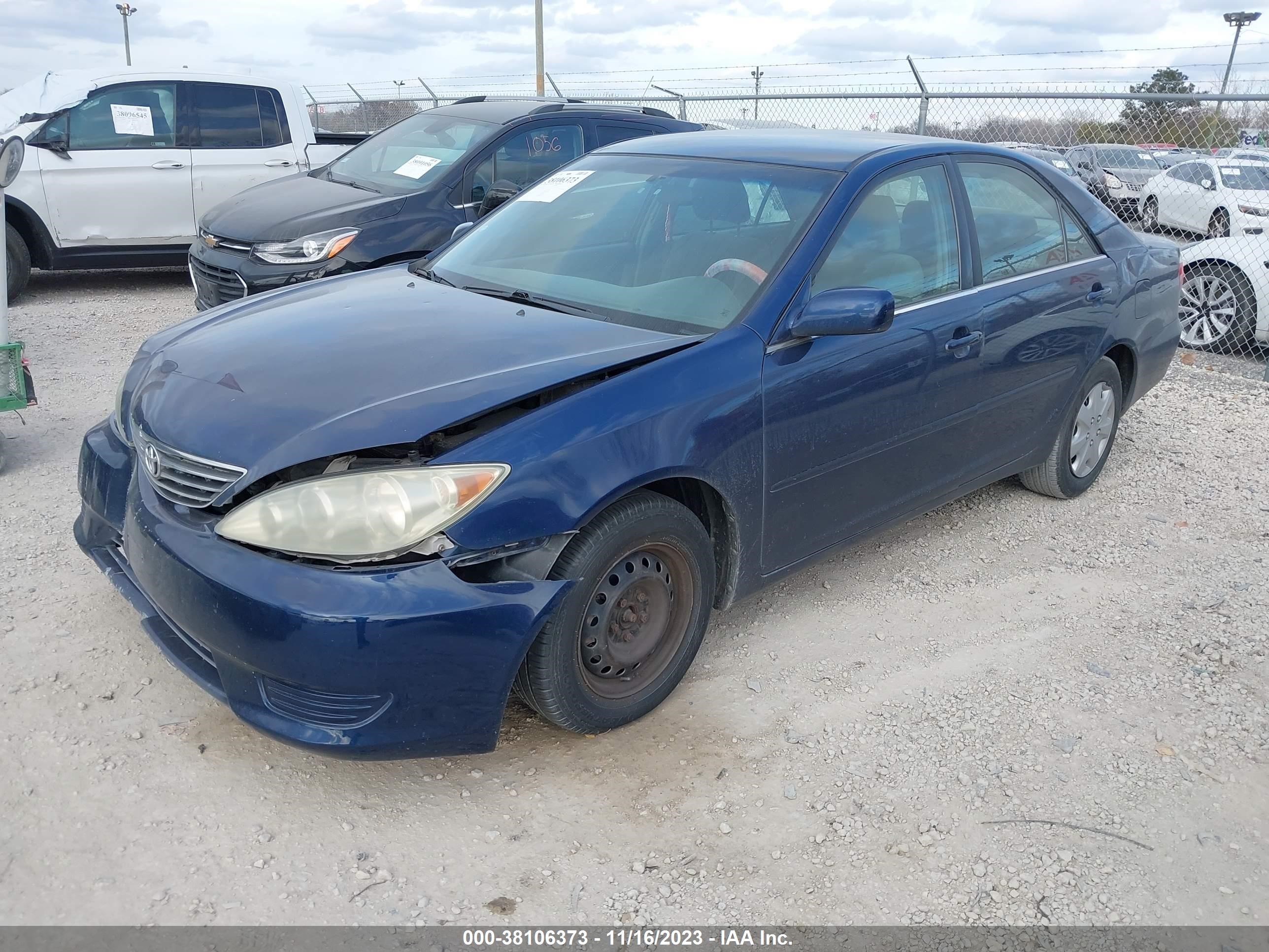 Photo 1 VIN: 4T1BE32K55U102108 - TOYOTA CAMRY 