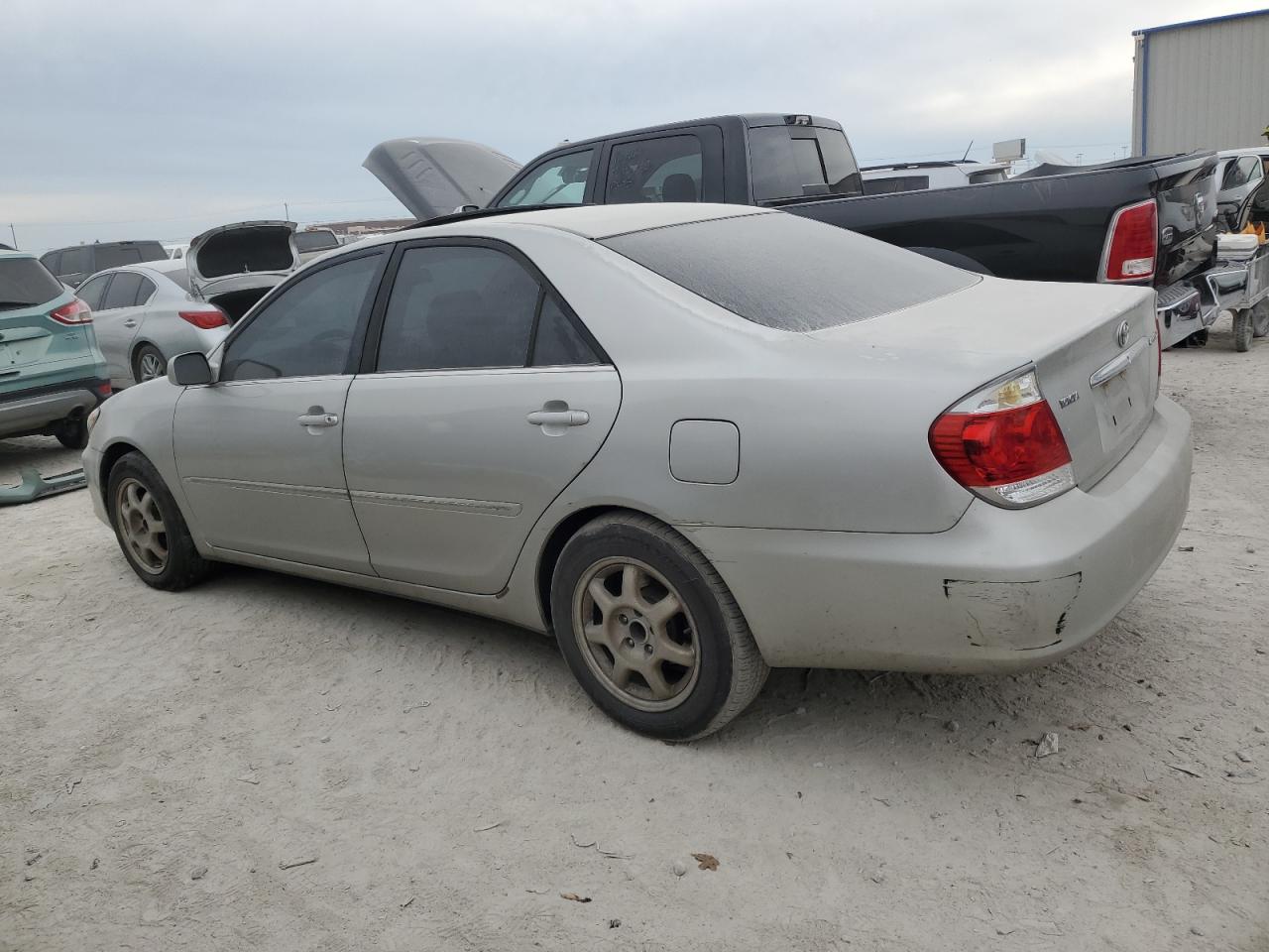 Photo 1 VIN: 4T1BE32K55U392754 - TOYOTA CAMRY 