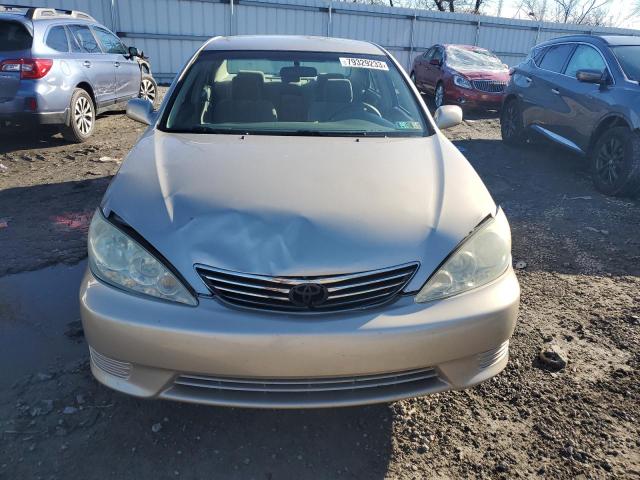 Photo 4 VIN: 4T1BE32K55U418835 - TOYOTA CAMRY 