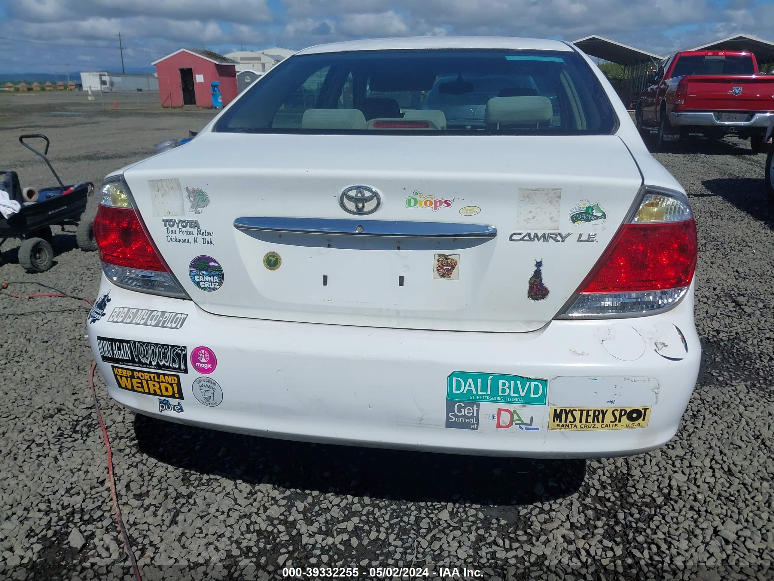 Photo 15 VIN: 4T1BE32K55U556715 - TOYOTA CAMRY 