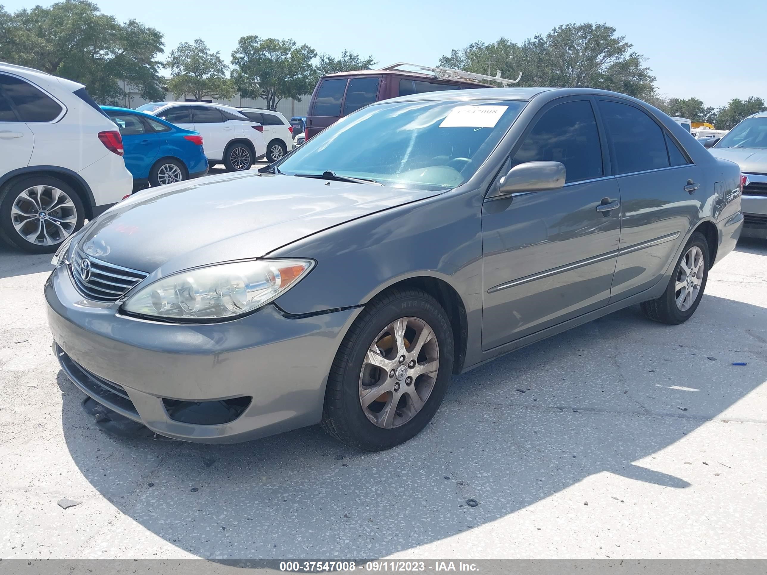 Photo 1 VIN: 4T1BE32K55U591366 - TOYOTA CAMRY 