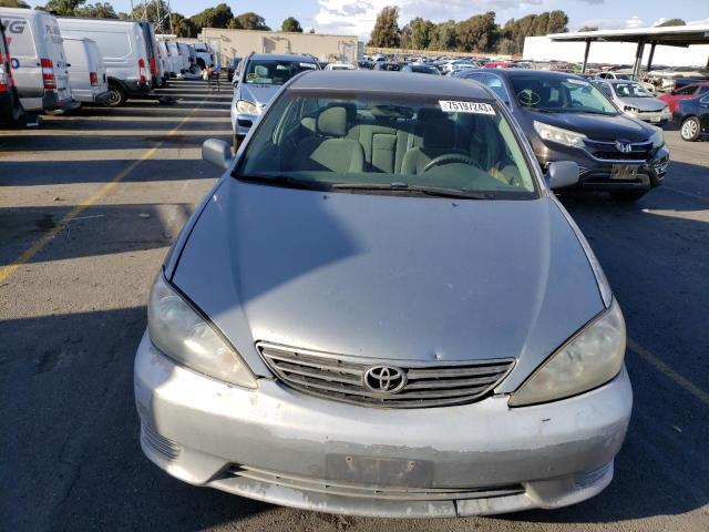 Photo 4 VIN: 4T1BE32K55U624320 - TOYOTA CAMRY 