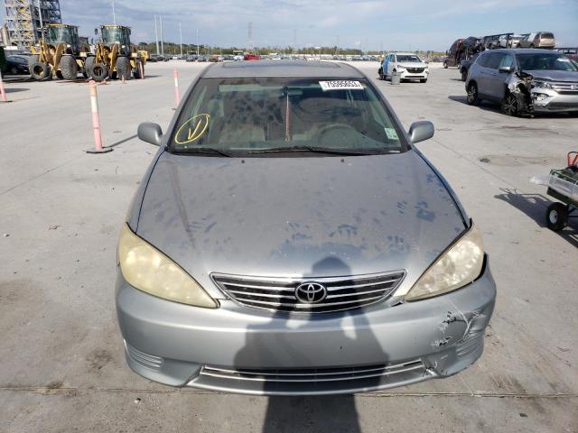 Photo 4 VIN: 4T1BE32K55U993274 - TOYOTA CAMRY 