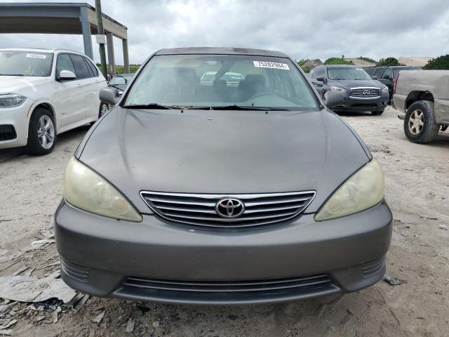 Photo 4 VIN: 4T1BE32K55U995476 - TOYOTA CAMRY LE 