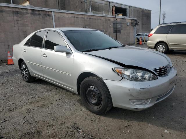 Photo 3 VIN: 4T1BE32K56U107679 - TOYOTA CAMRY LE 