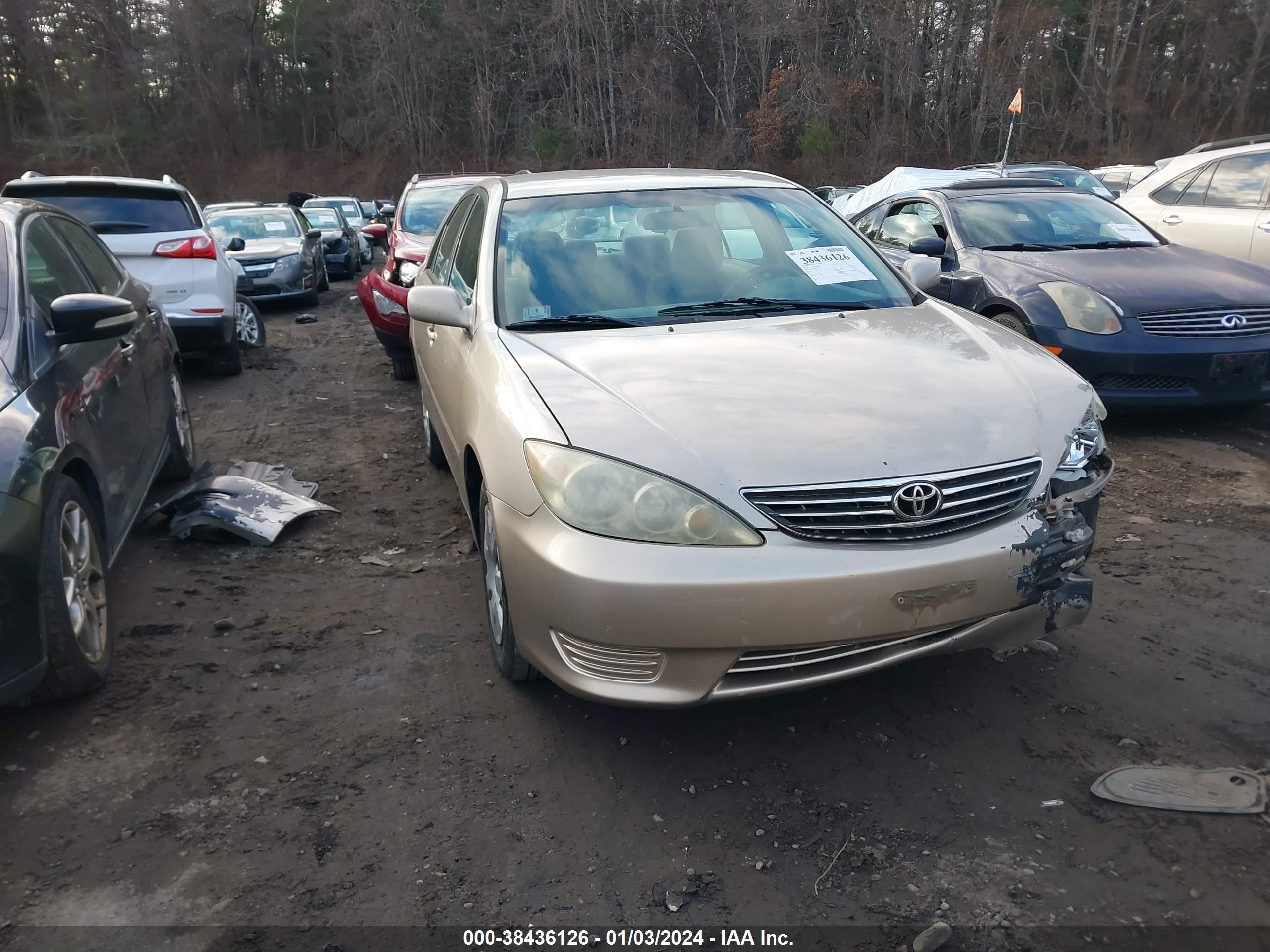 Photo 0 VIN: 4T1BE32K56U700832 - TOYOTA CAMRY 