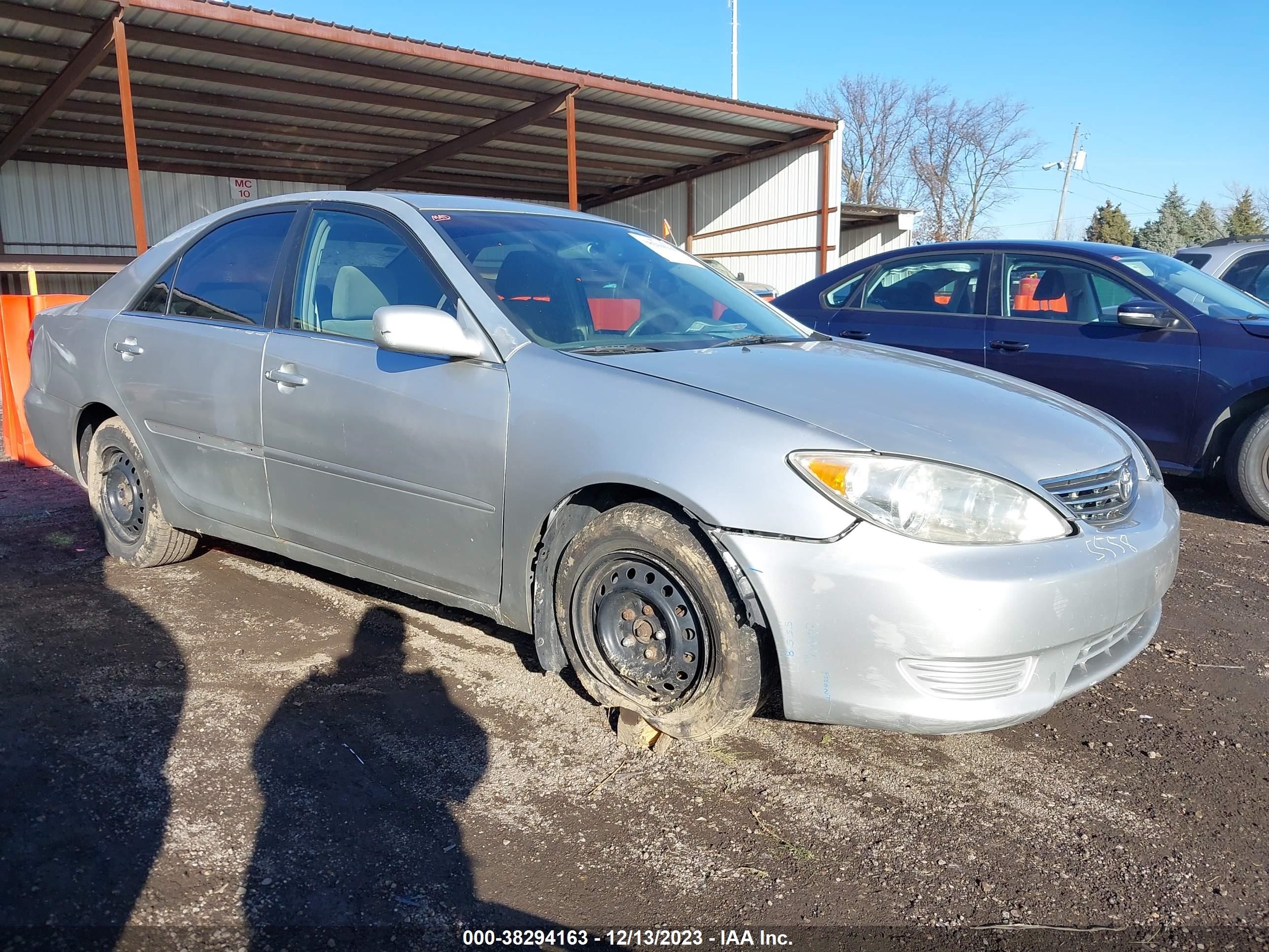 Photo 0 VIN: 4T1BE32K56U732938 - TOYOTA CAMRY 