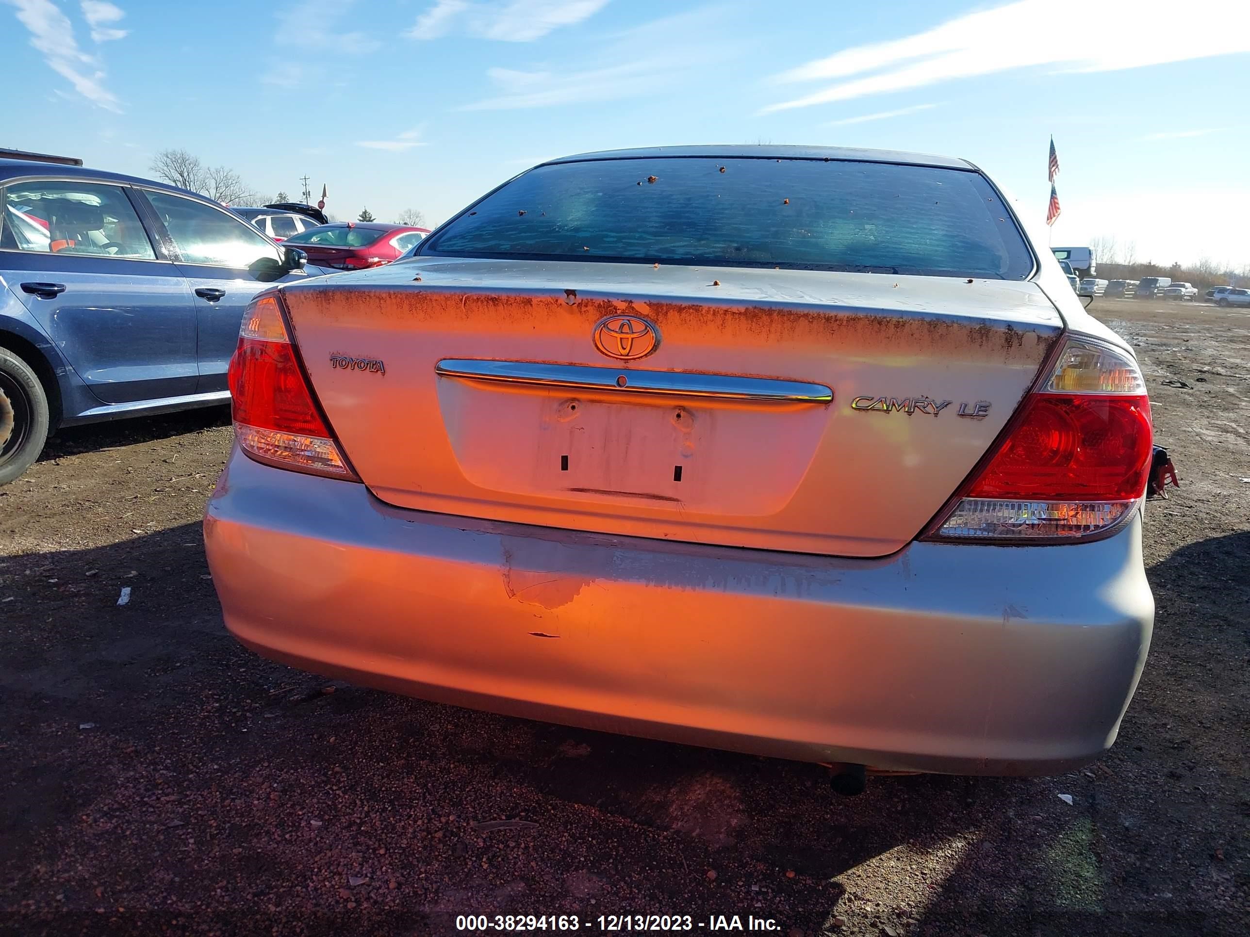 Photo 16 VIN: 4T1BE32K56U732938 - TOYOTA CAMRY 