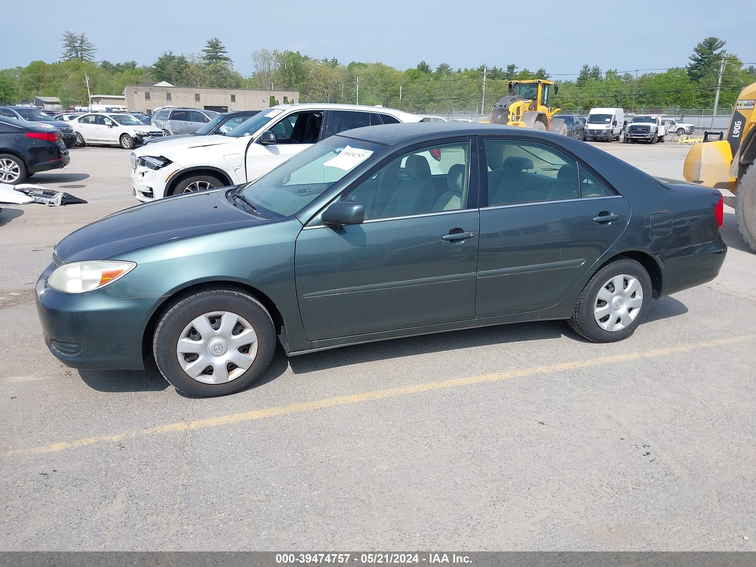 Photo 1 VIN: 4T1BE32K62U523864 - TOYOTA CAMRY 