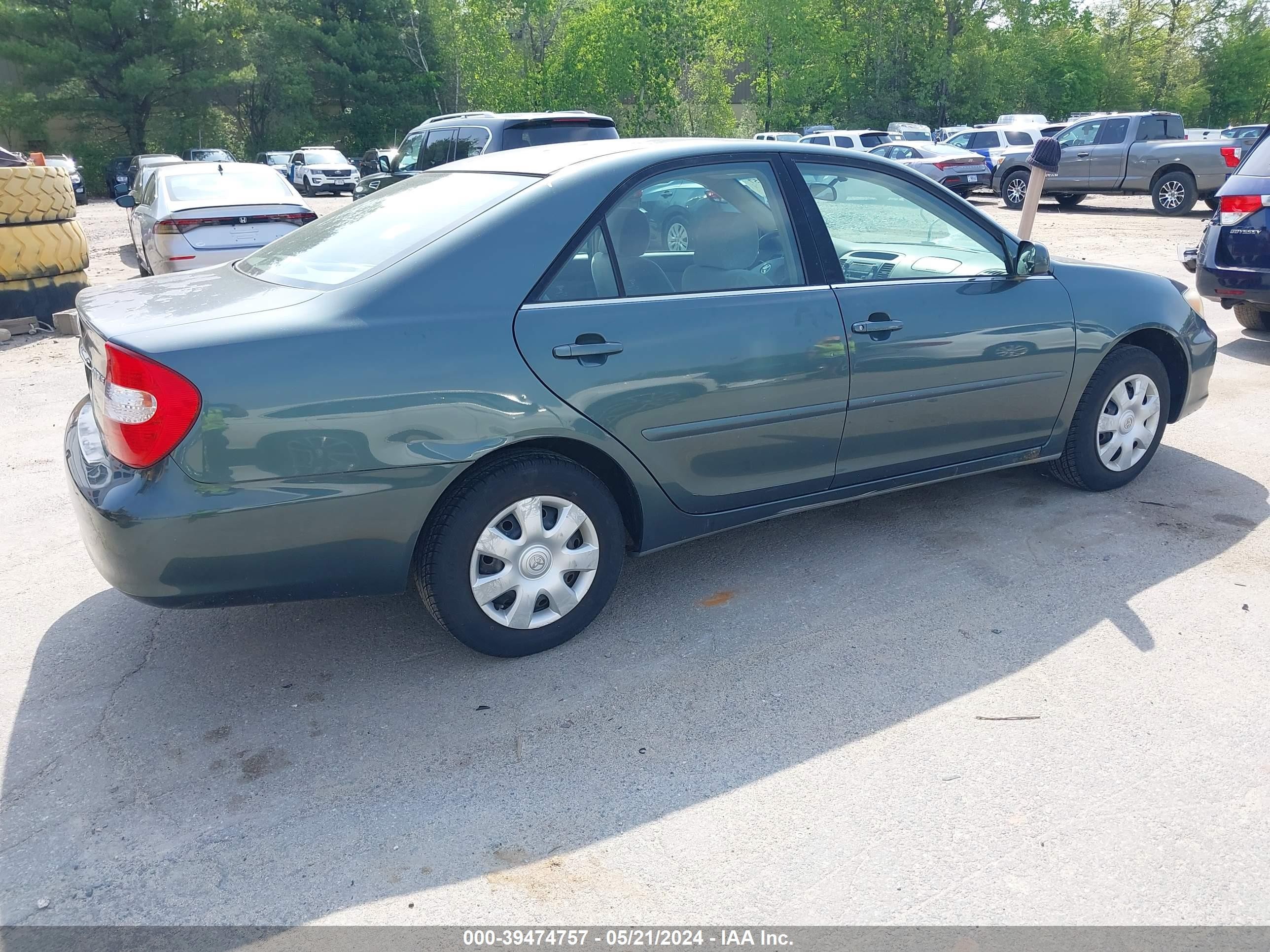 Photo 3 VIN: 4T1BE32K62U523864 - TOYOTA CAMRY 